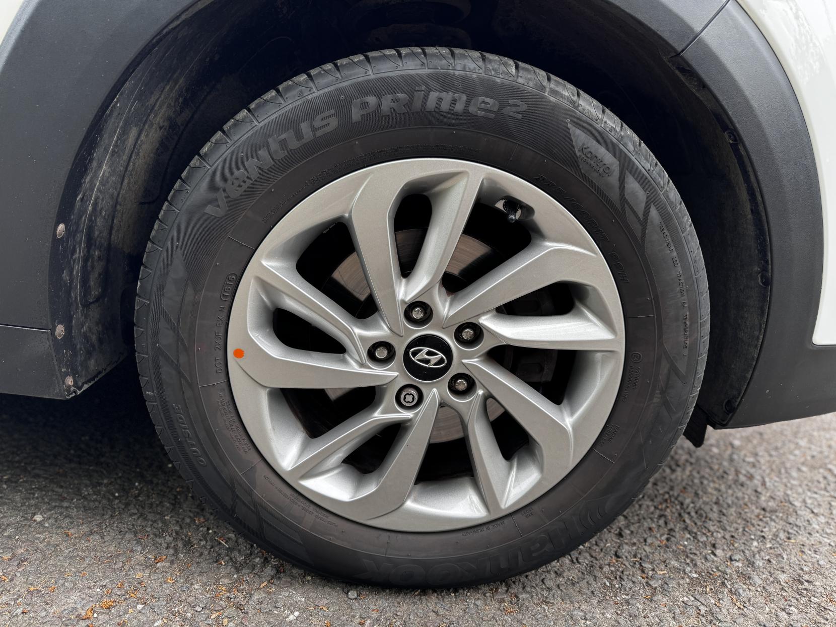 Hyundai TUCSON 1.7 CRDi Blue Drive SE Nav SUV 5dr Diesel Manual Euro 6 (s/s) (116 ps)