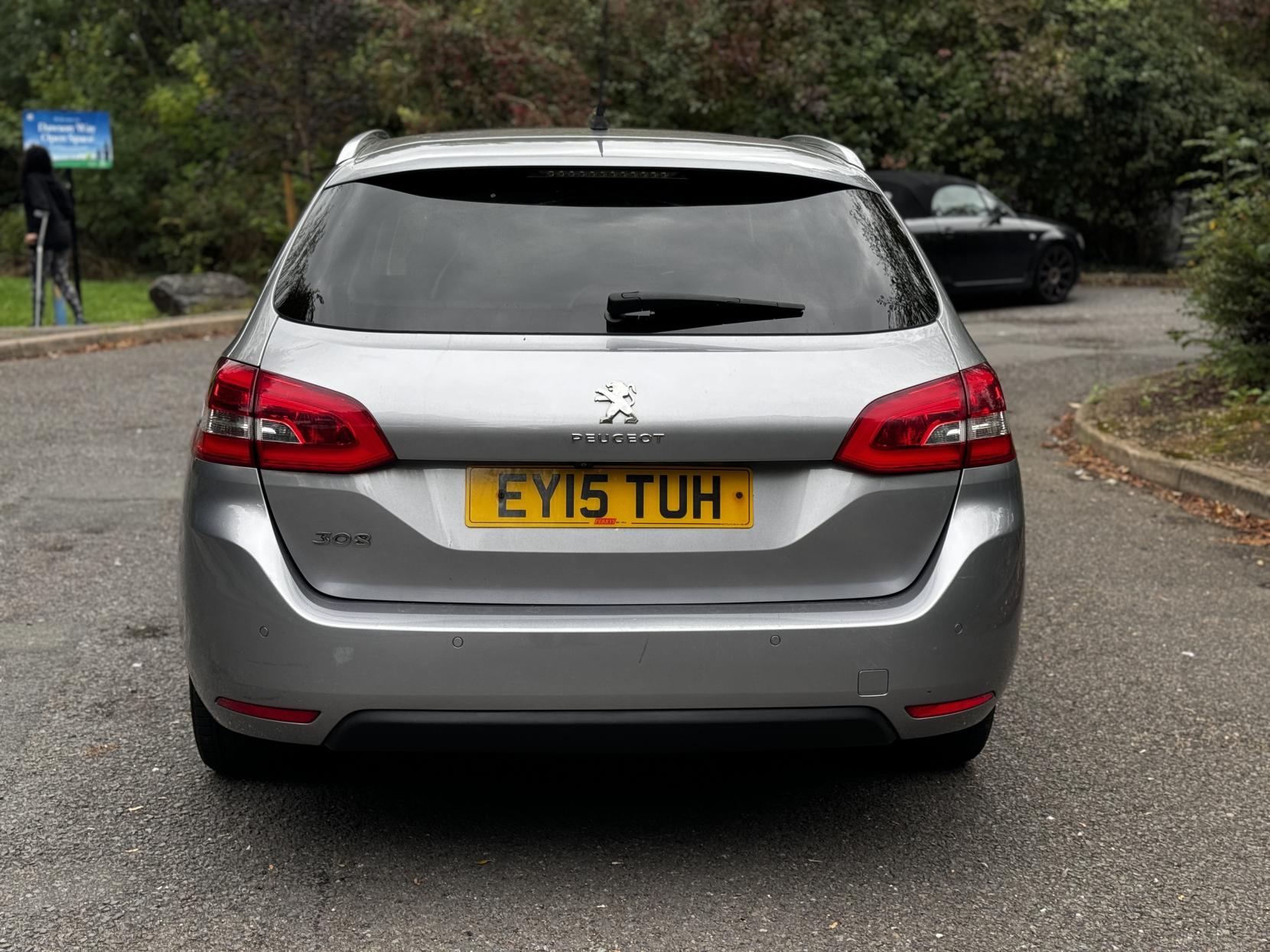 Peugeot 308 SW 1.6 e-HDi Feline Estate 5dr Diesel Manual Euro 5 (s/s) (115 ps)