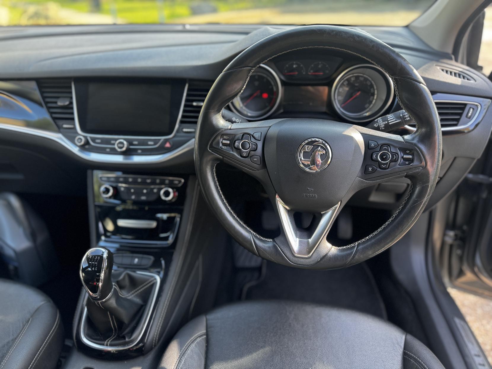 Vauxhall Astra 1.4i Turbo Elite Nav Hatchback 5dr Petrol Manual Euro 6 (150 ps)