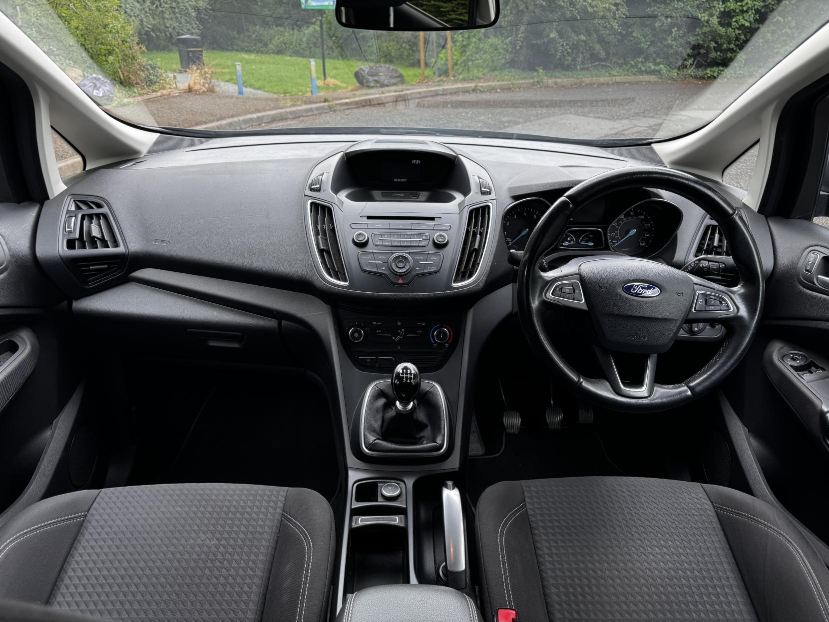 Ford C-Max 1.0T EcoBoost Zetec MPV 5dr Petrol Manual Euro 6 (s/s) (125 ps)