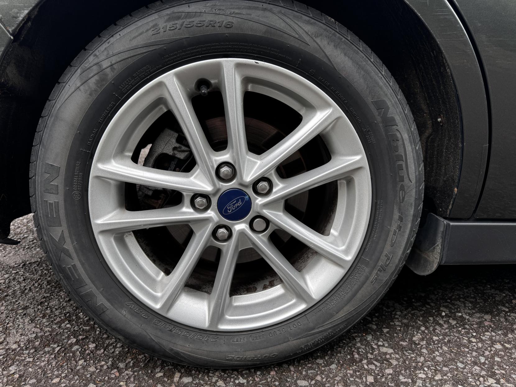 Ford C-Max 1.0T EcoBoost Zetec MPV 5dr Petrol Manual Euro 6 (s/s) (125 ps)