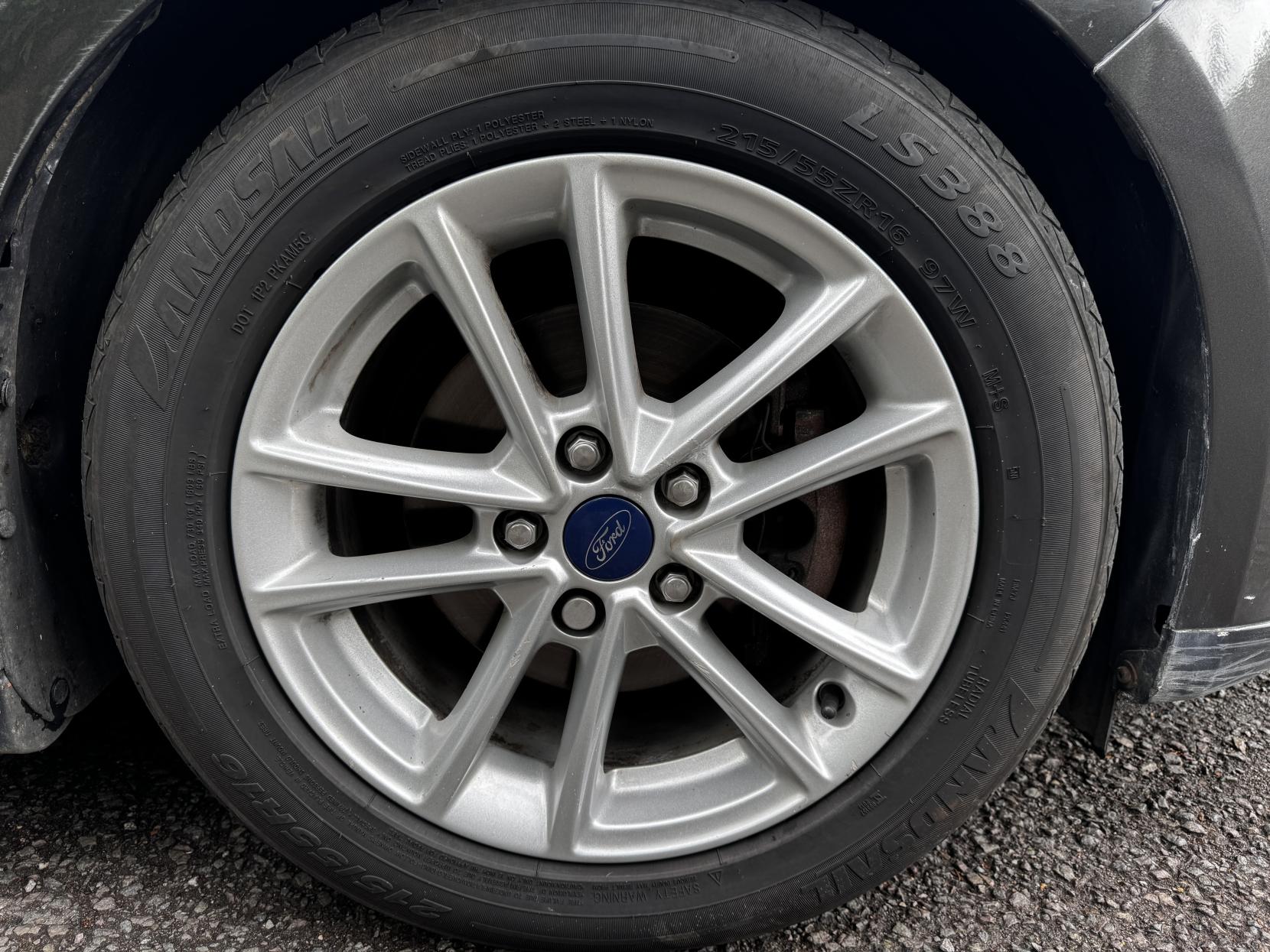 Ford C-Max 1.0T EcoBoost Zetec MPV 5dr Petrol Manual Euro 6 (s/s) (125 ps)