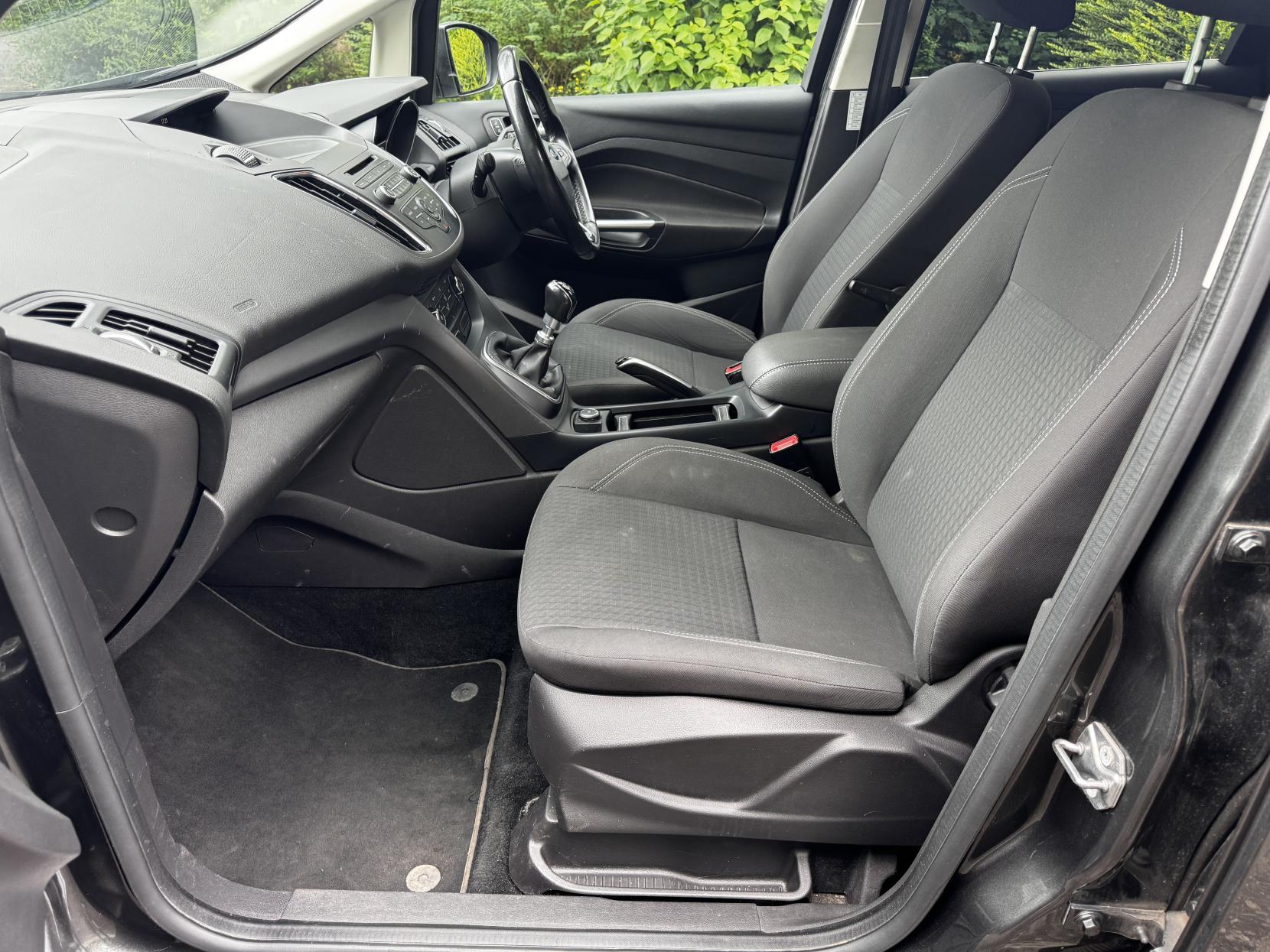 Ford C-Max 1.0T EcoBoost Zetec MPV 5dr Petrol Manual Euro 6 (s/s) (125 ps)