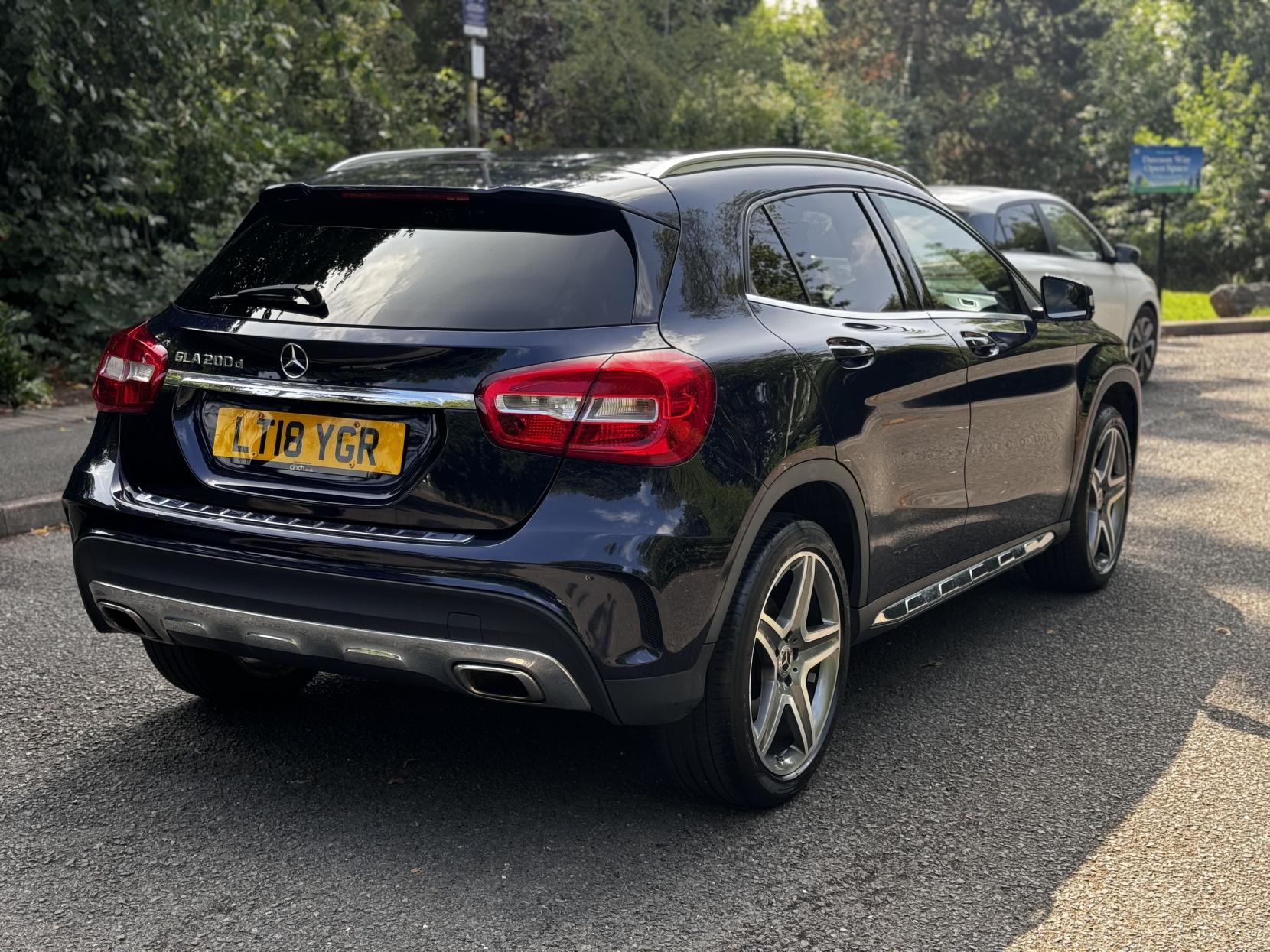 Mercedes-Benz GLA 2.1 GLA200d AMG Line SUV 5dr Diesel 7G-DCT Euro 6 (s/s) (136 ps)