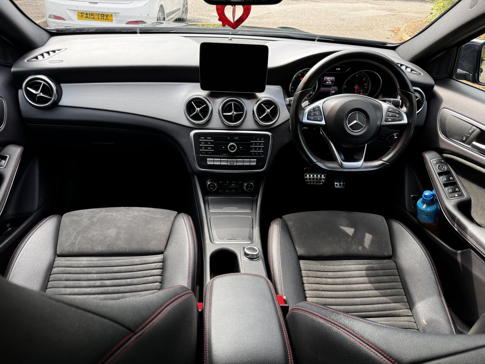 Mercedes-Benz GLA 2.1 GLA200d AMG Line SUV 5dr Diesel 7G-DCT Euro 6 (s/s) (136 ps)