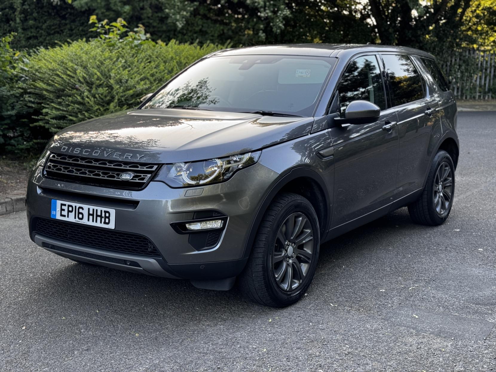 Land Rover Discovery Sport 2.0 TD4 SE Tech SUV 5dr Diesel Manual 4WD Euro 6 (s/s) (180 ps)