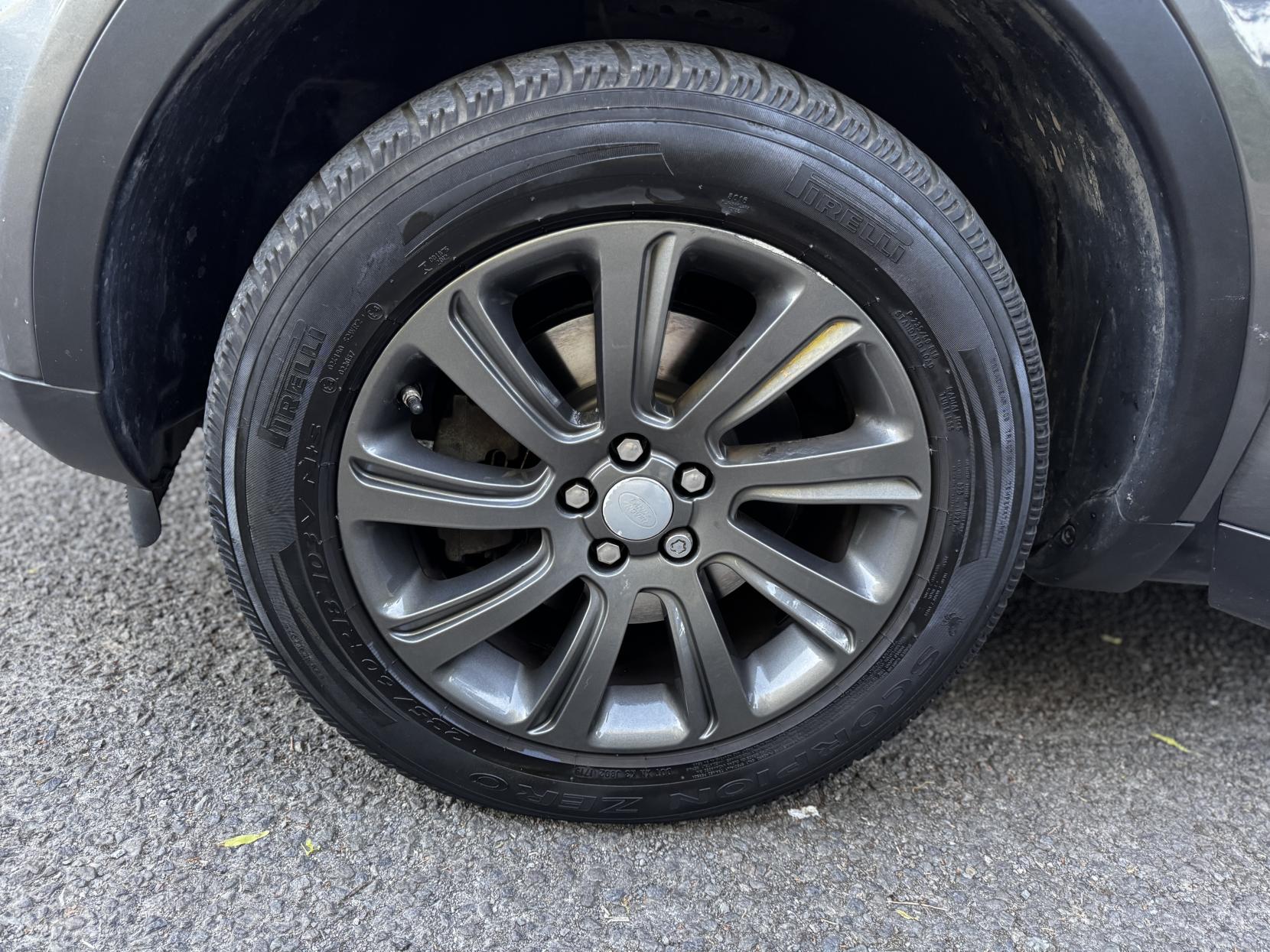 Land Rover Discovery Sport 2.0 TD4 SE Tech SUV 5dr Diesel Manual 4WD Euro 6 (s/s) (180 ps)