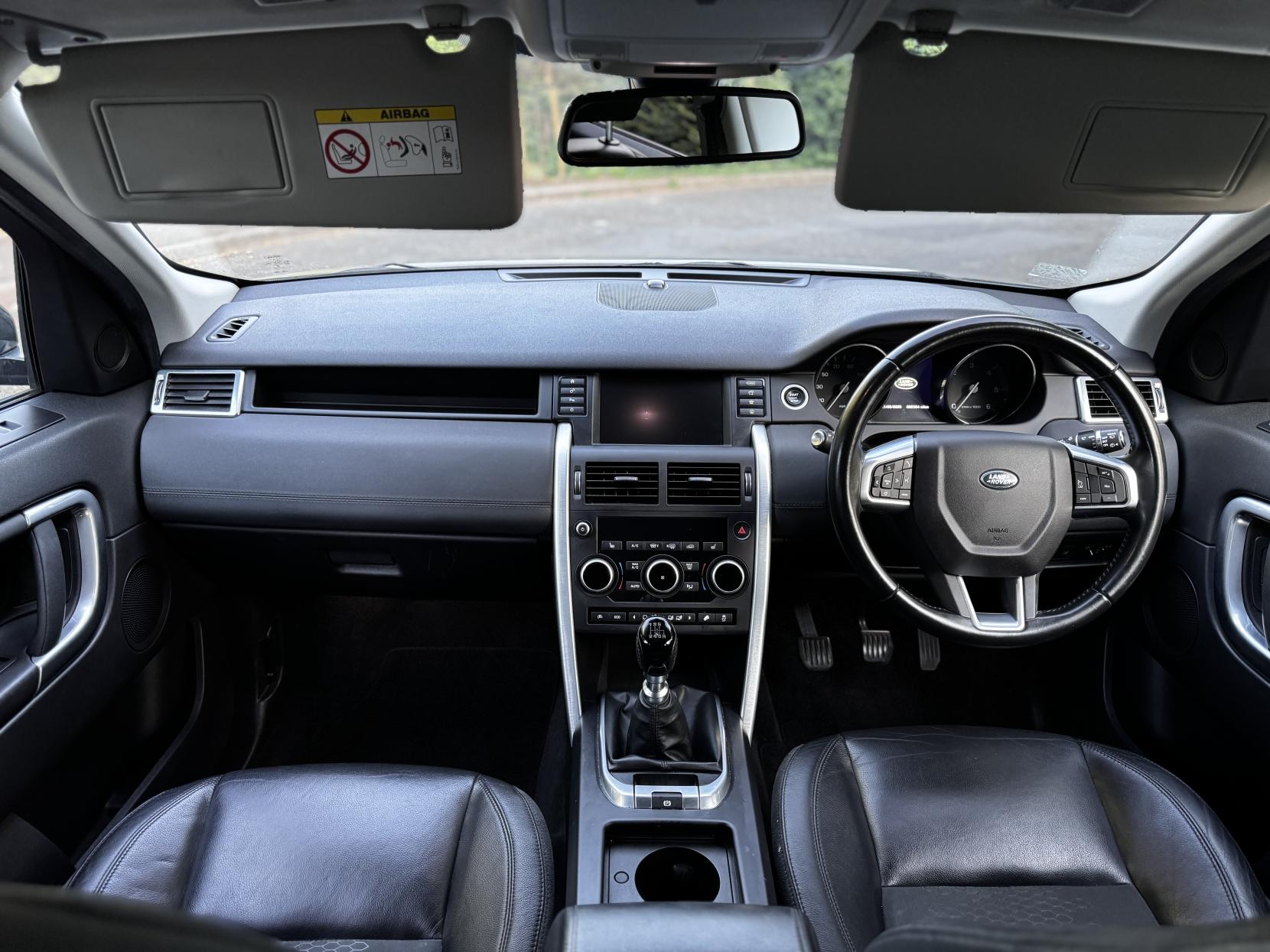 Land Rover Discovery Sport 2.0 TD4 SE Tech SUV 5dr Diesel Manual 4WD Euro 6 (s/s) (180 ps)