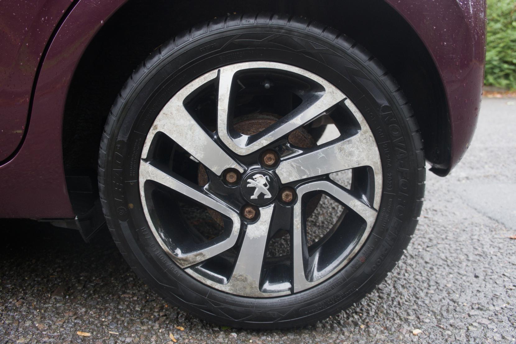 Peugeot 108 1.2 PureTech Allure Hatchback 5dr Petrol Manual Euro 6 (82 ps)