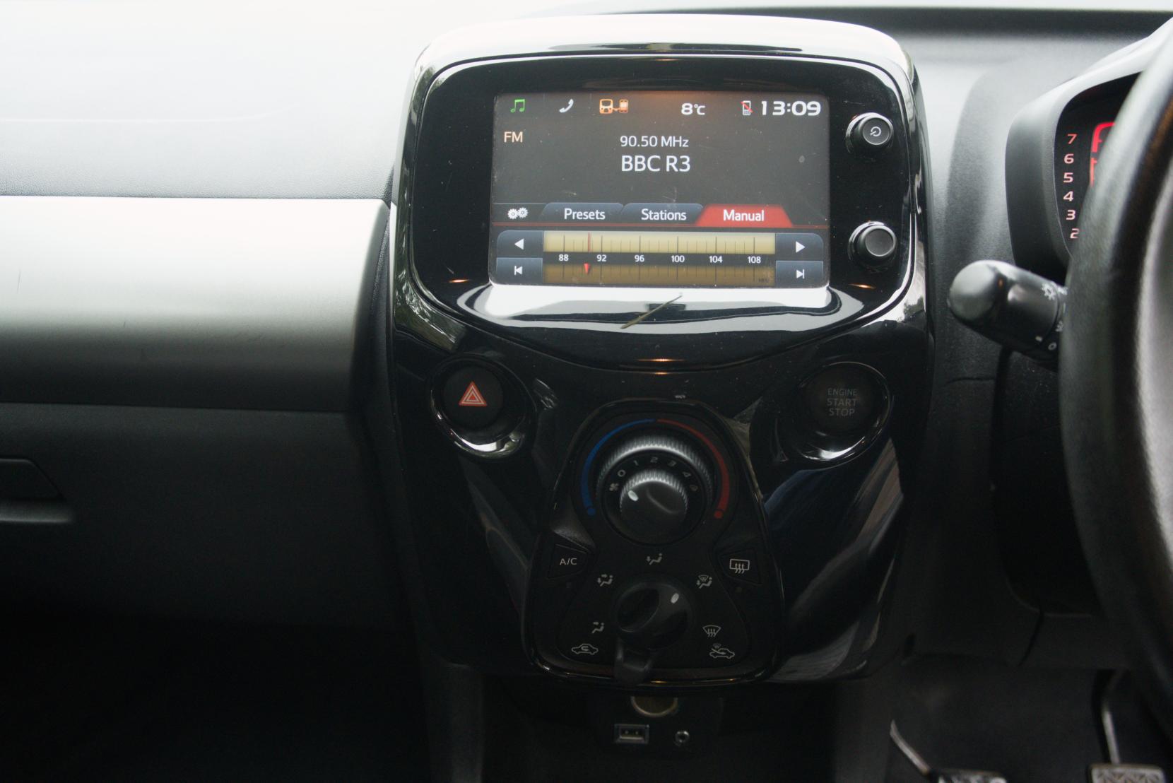 Peugeot 108 1.2 PureTech Allure Hatchback 5dr Petrol Manual Euro 6 (82 ps)