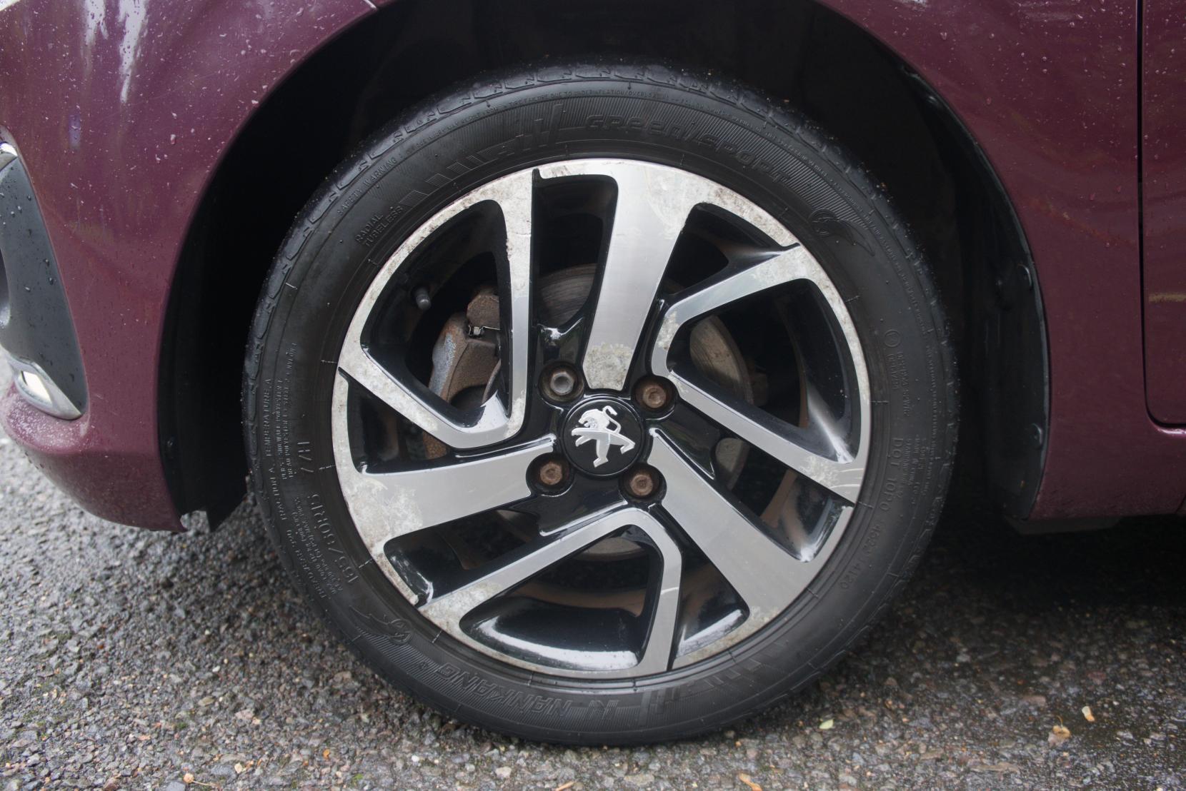 Peugeot 108 1.2 PureTech Allure Hatchback 5dr Petrol Manual Euro 6 (82 ps)