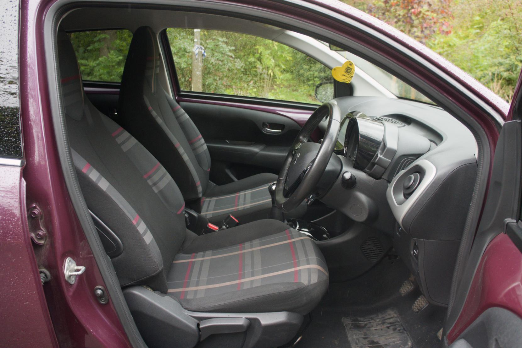Peugeot 108 1.2 PureTech Allure Hatchback 5dr Petrol Manual Euro 6 (82 ps)