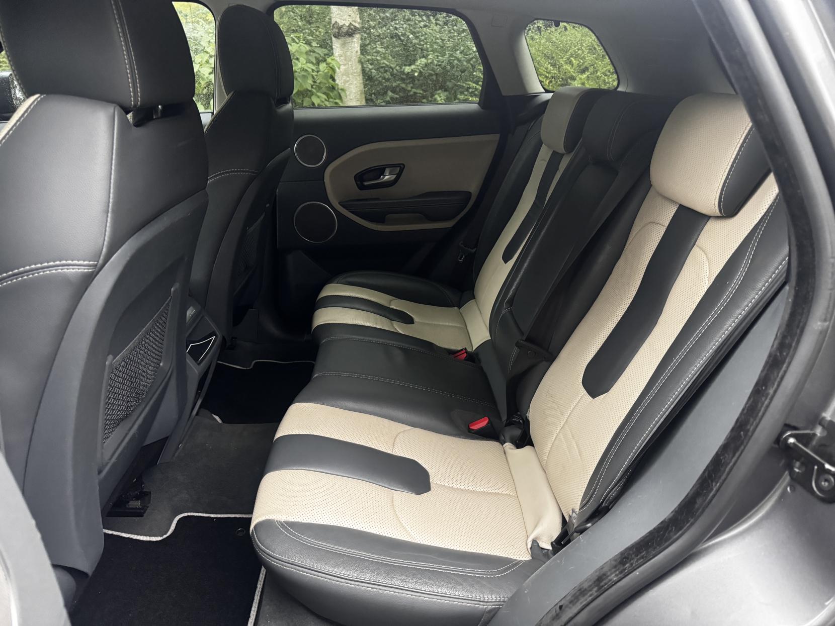 Land Rover Range Rover Evoque 2.2 SD4 Dynamic SUV 5dr Diesel Auto 4WD Euro 5 (s/s) (190 ps)