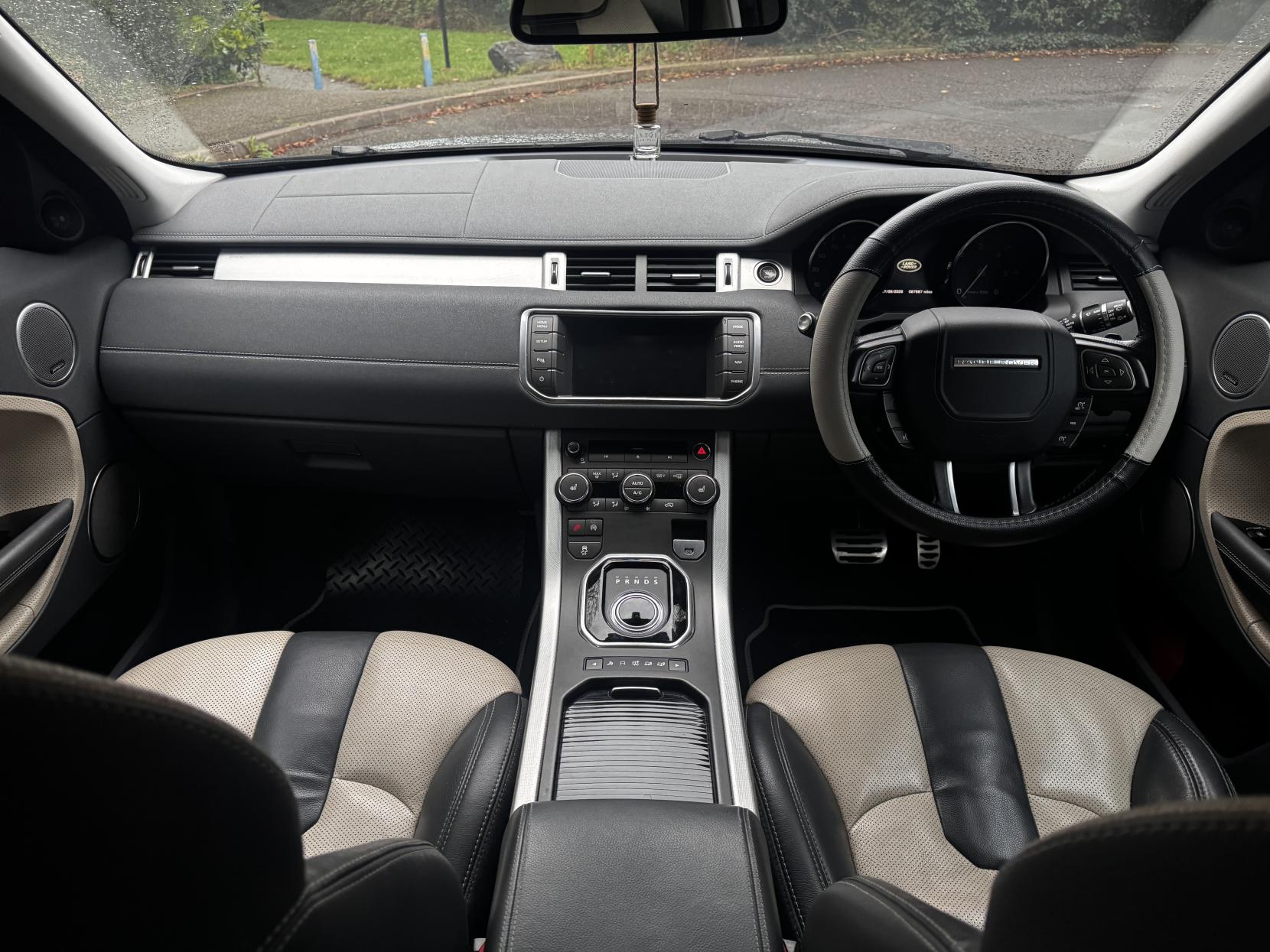 Land Rover Range Rover Evoque 2.2 SD4 Dynamic SUV 5dr Diesel Auto 4WD Euro 5 (s/s) (190 ps)