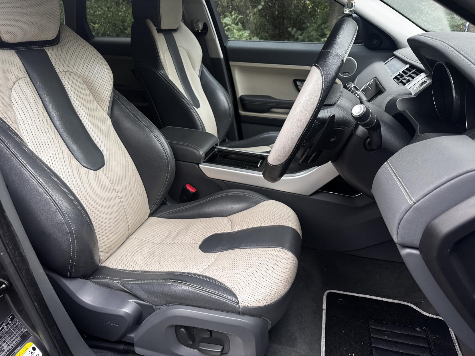 Land Rover Range Rover Evoque 2.2 SD4 Dynamic SUV 5dr Diesel Auto 4WD Euro 5 (s/s) (190 ps)
