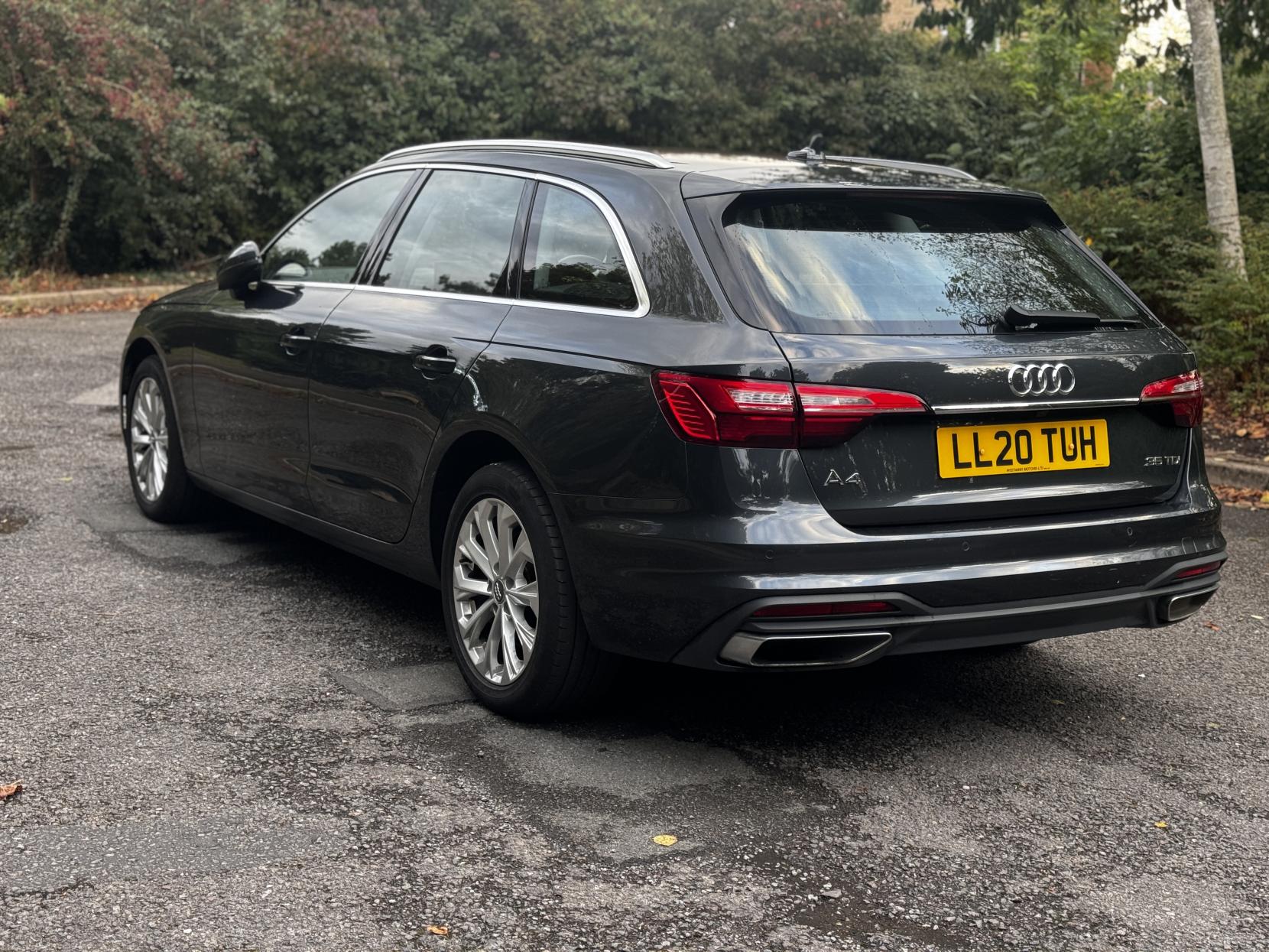Audi A4 Avant 2.0 TDI 35 Technik Estate 5dr Diesel S Tronic Euro 6 (s/s) (163 ps)