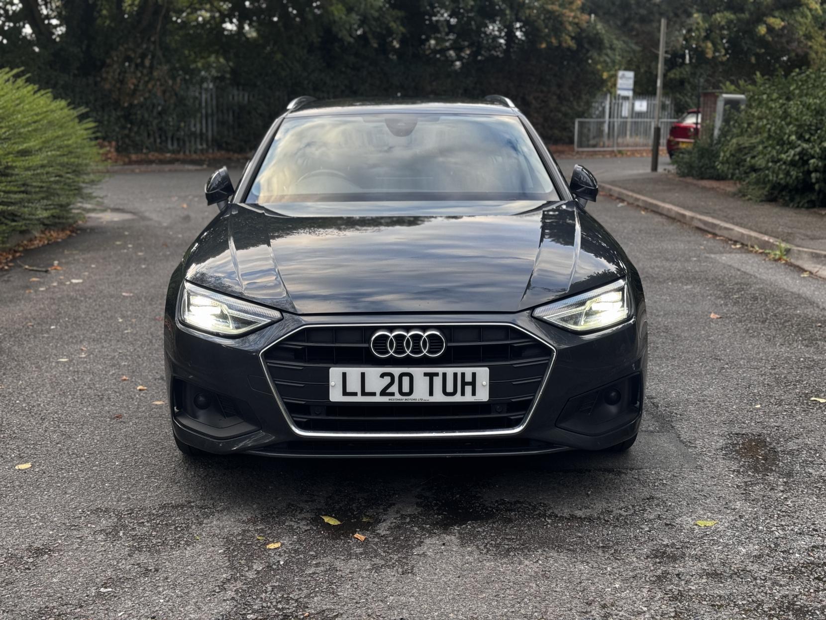 Audi A4 Avant 2.0 TDI 35 Technik Estate 5dr Diesel S Tronic Euro 6 (s/s) (163 ps)