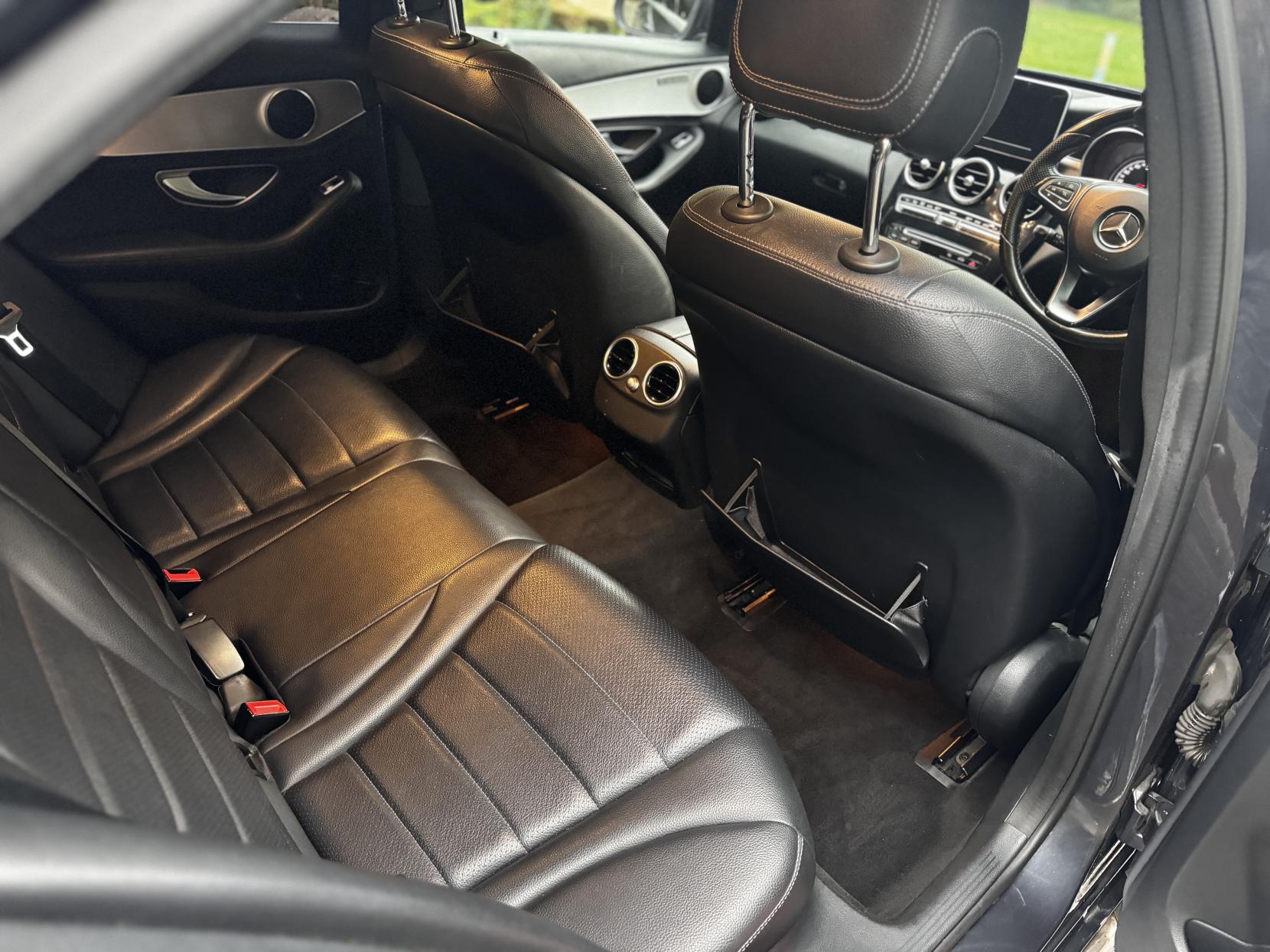 Mercedes-Benz C Class 2.1 C250 BlueTEC Sport Saloon 4dr Diesel G-Tronic+ Euro 6 (s/s) (204 ps)