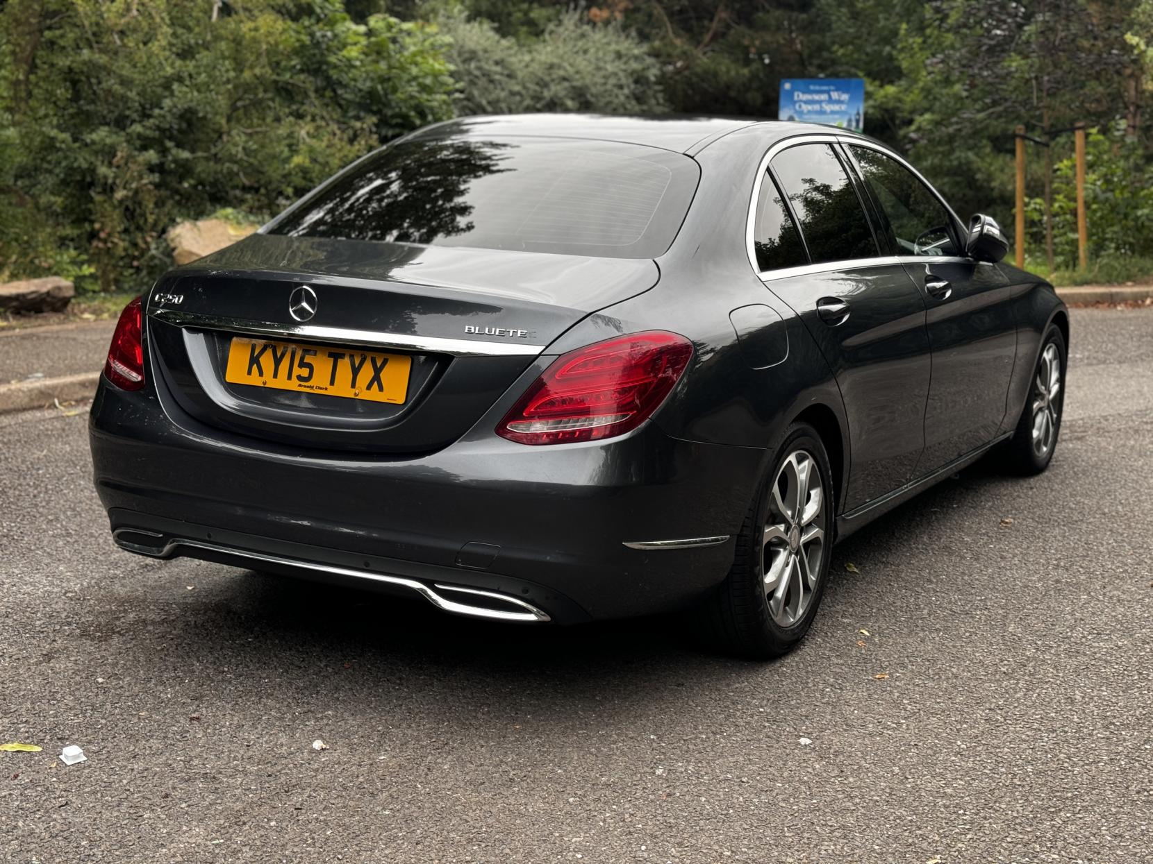 Mercedes-Benz C Class 2.1 C250 BlueTEC Sport Saloon 4dr Diesel G-Tronic+ Euro 6 (s/s) (204 ps)