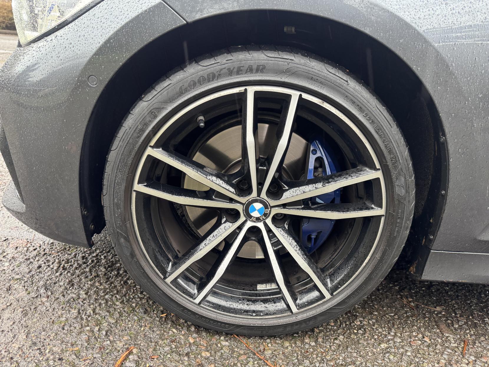 BMW 3 Series 2.0 330e 12kWh M Sport Saloon 4dr Petrol Plug-in Hybrid Auto Euro 6 (s/s) (292 ps)