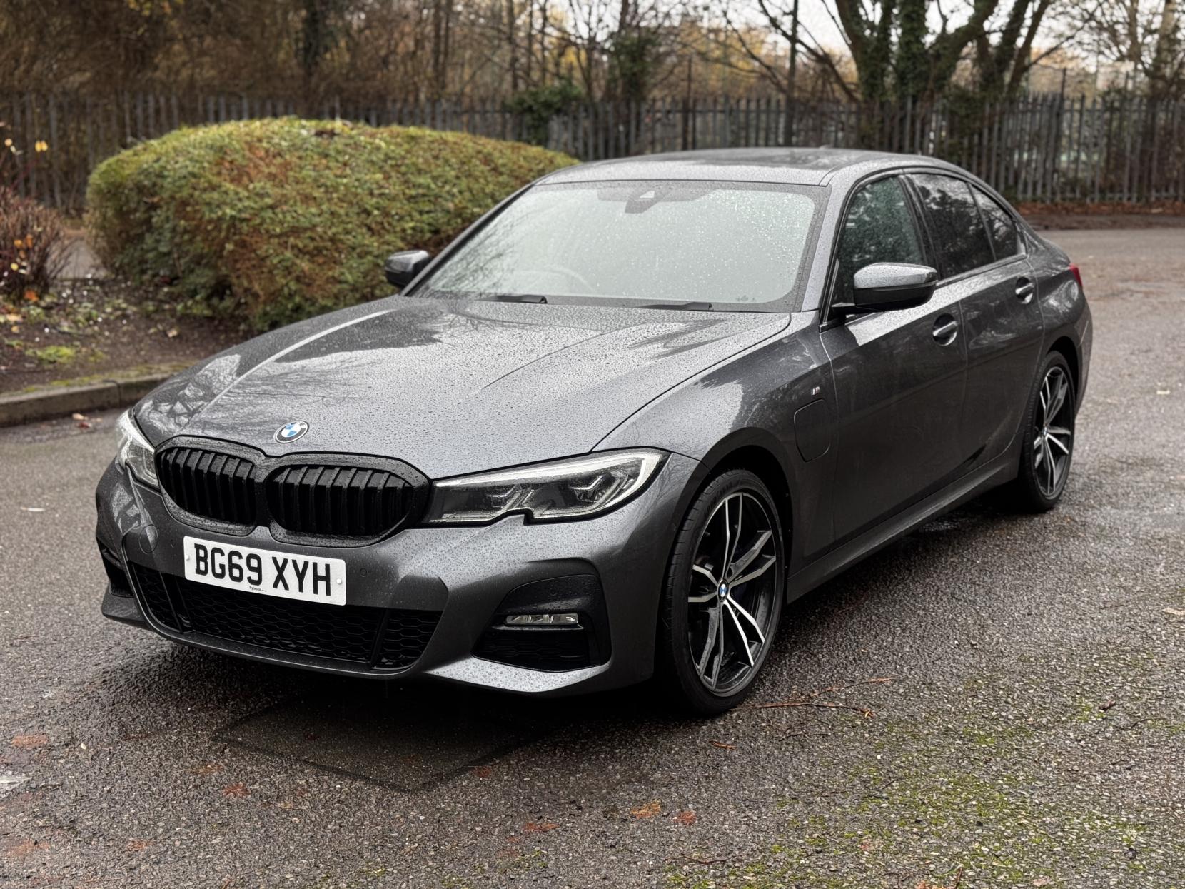 BMW 3 Series 2.0 330e 12kWh M Sport Saloon 4dr Petrol Plug-in Hybrid Auto Euro 6 (s/s) (292 ps)