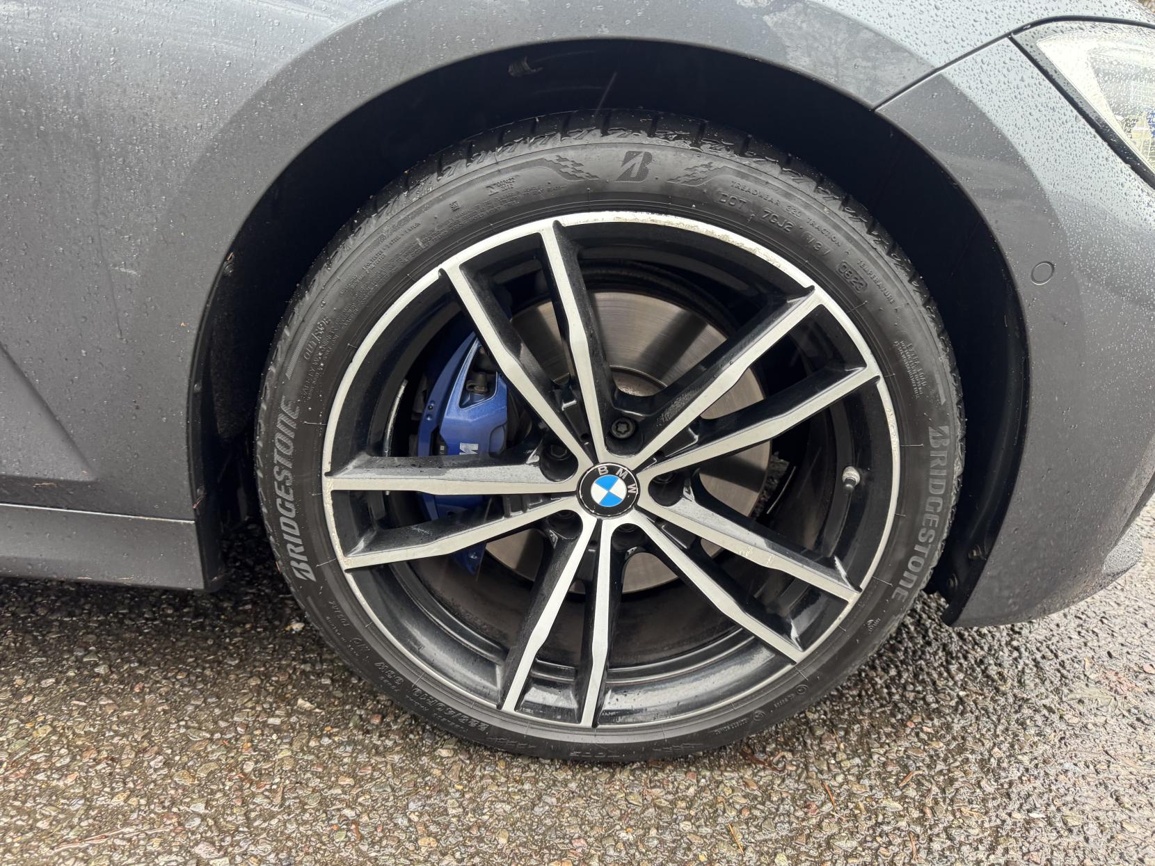 BMW 3 Series 2.0 330e 12kWh M Sport Saloon 4dr Petrol Plug-in Hybrid Auto Euro 6 (s/s) (292 ps)