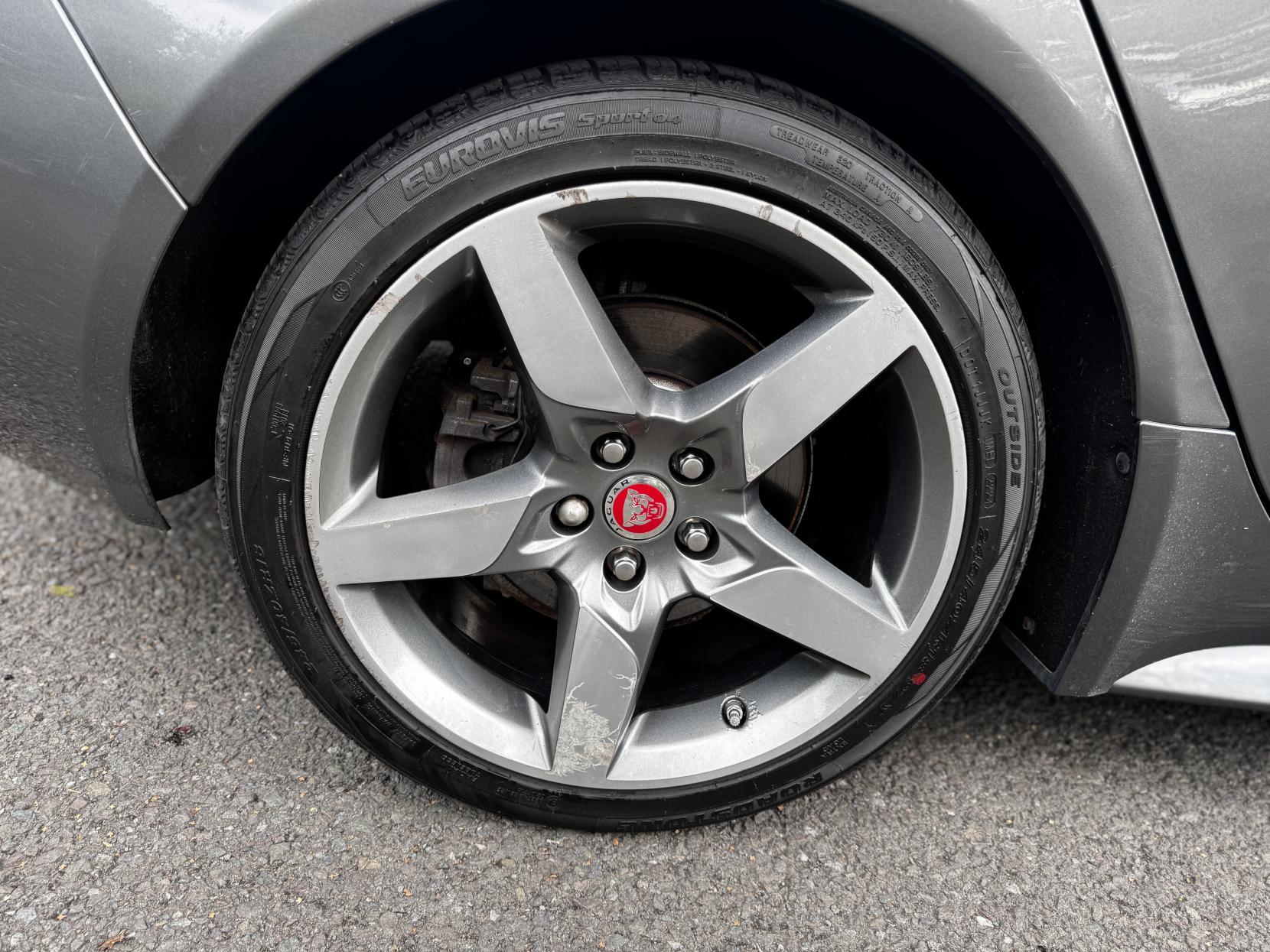Jaguar XE 2.0d R-Sport Saloon 4dr Diesel Auto Euro 6 (s/s) (180 ps)