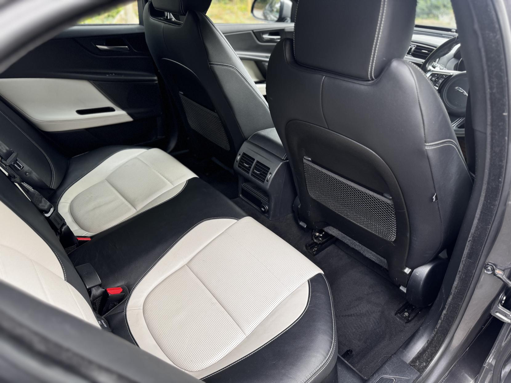 Jaguar XE 2.0d R-Sport Saloon 4dr Diesel Auto Euro 6 (s/s) (180 ps)