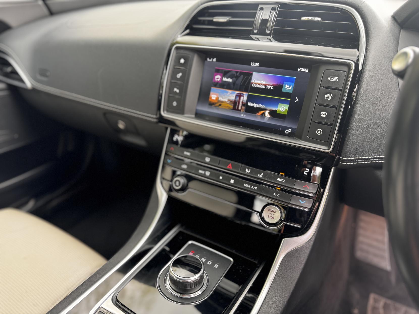 Jaguar XE 2.0d R-Sport Saloon 4dr Diesel Auto Euro 6 (s/s) (180 ps)