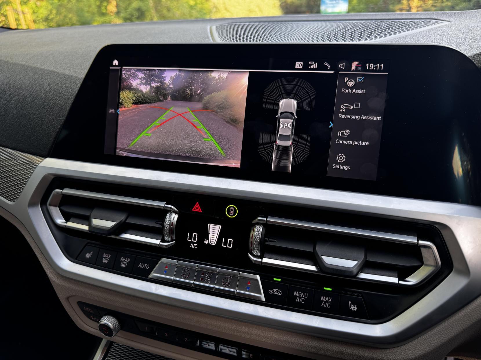 BMW 3 Series 2.0 330e 12kWh M Sport Saloon 4dr Petrol Plug-in Hybrid Auto Euro 6 (s/s) (292 ps)