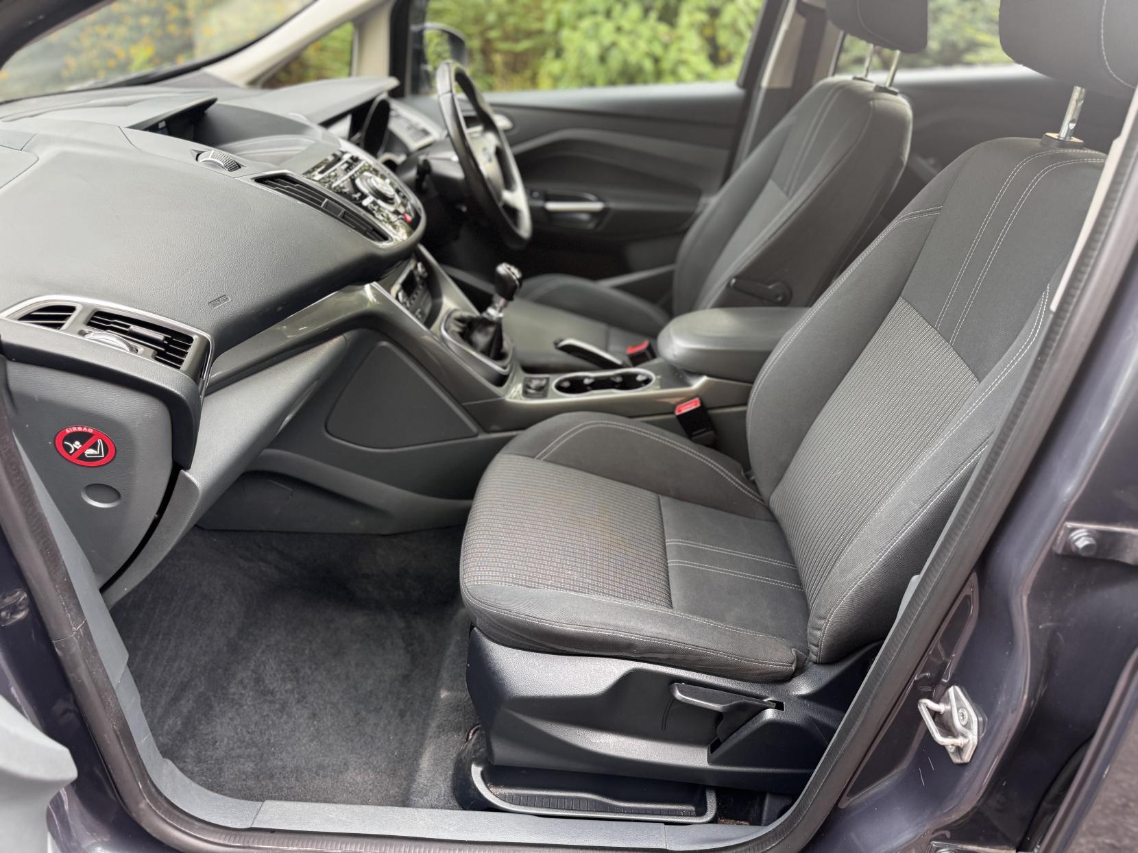Ford C-Max 1.6 TDCi Titanium MPV 5dr Diesel Manual Euro 5 (115 ps)