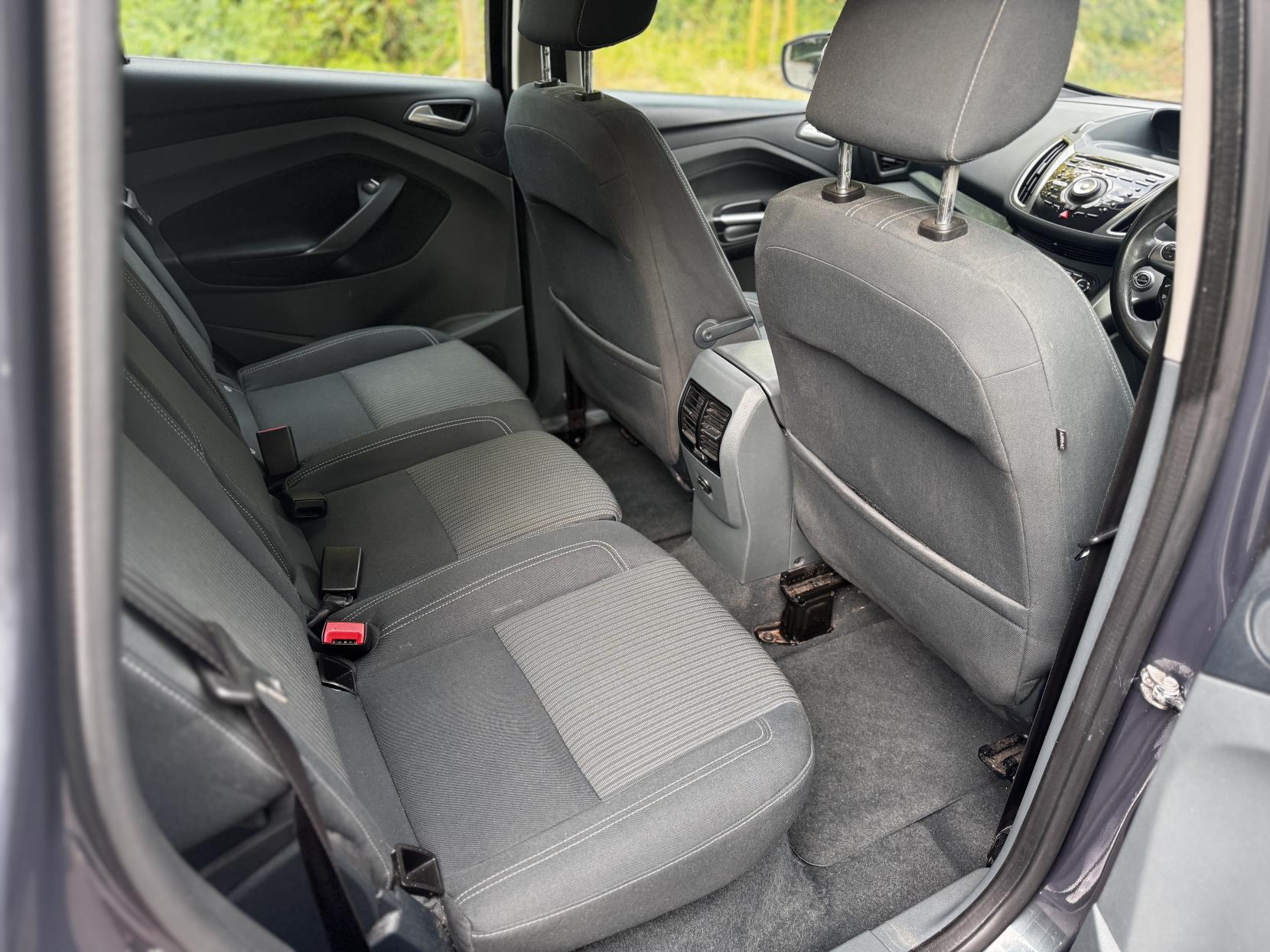 Ford C-Max 1.6 TDCi Titanium MPV 5dr Diesel Manual Euro 5 (115 ps)