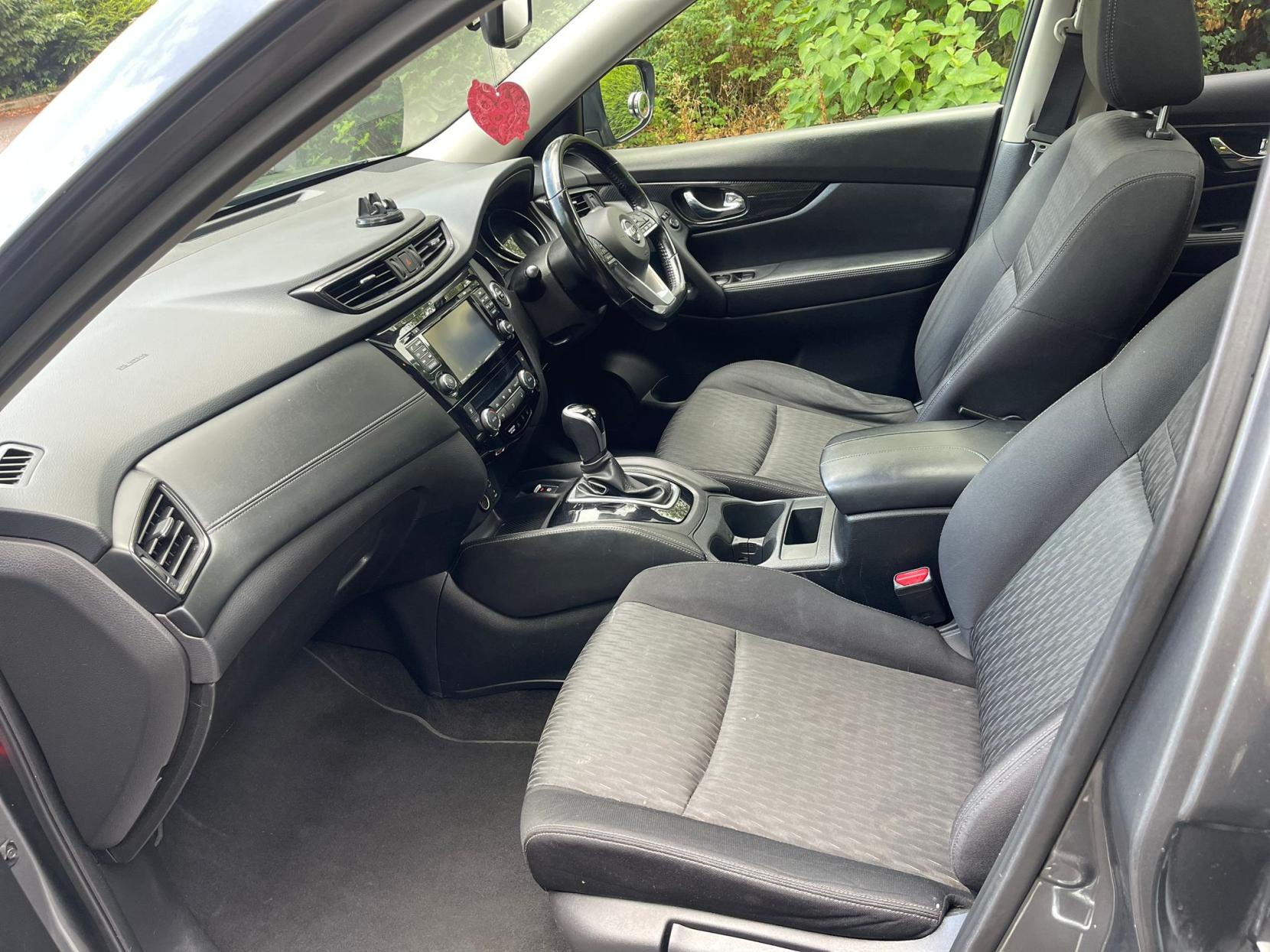 Nissan X-Trail 1.6 dCi N-Connecta SUV 5dr Diesel XTRON Euro 6 (s/s) (130 ps)