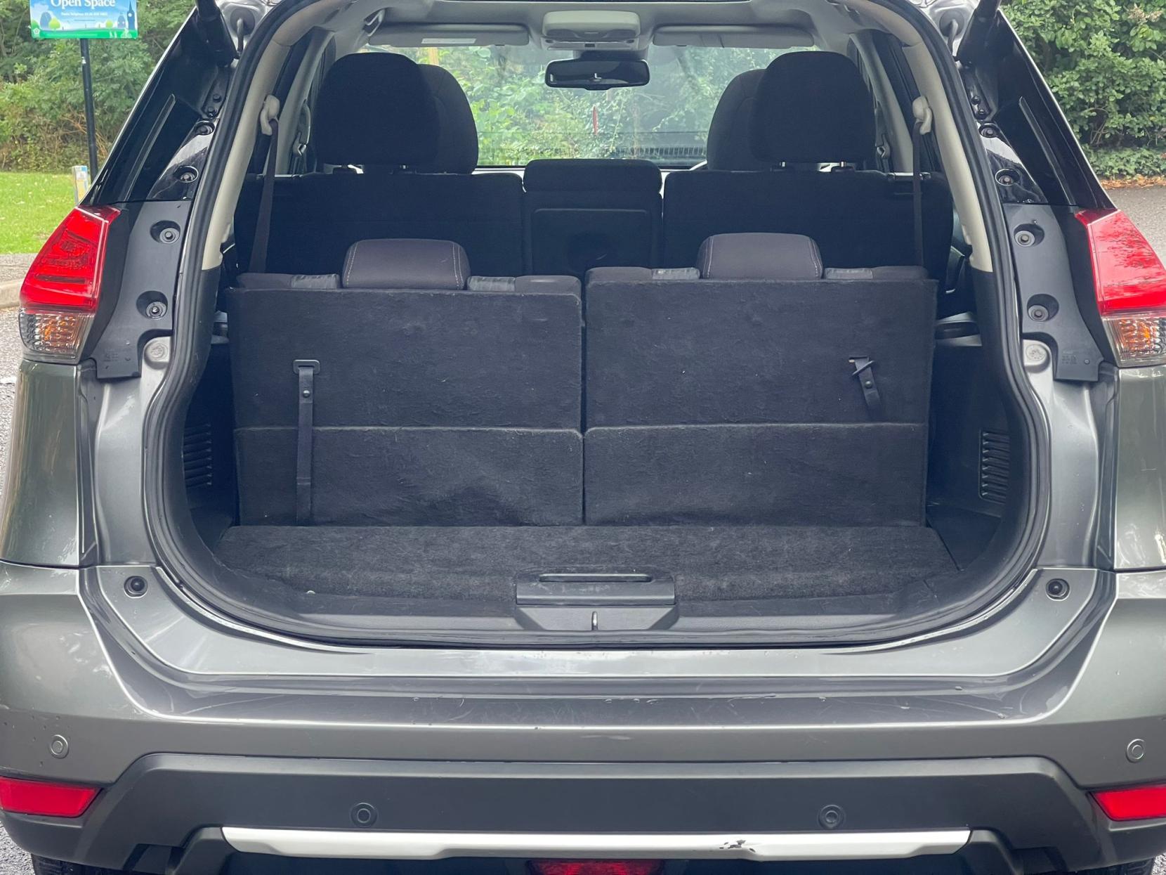 Nissan X-Trail 1.6 dCi N-Connecta SUV 5dr Diesel XTRON Euro 6 (s/s) (130 ps)