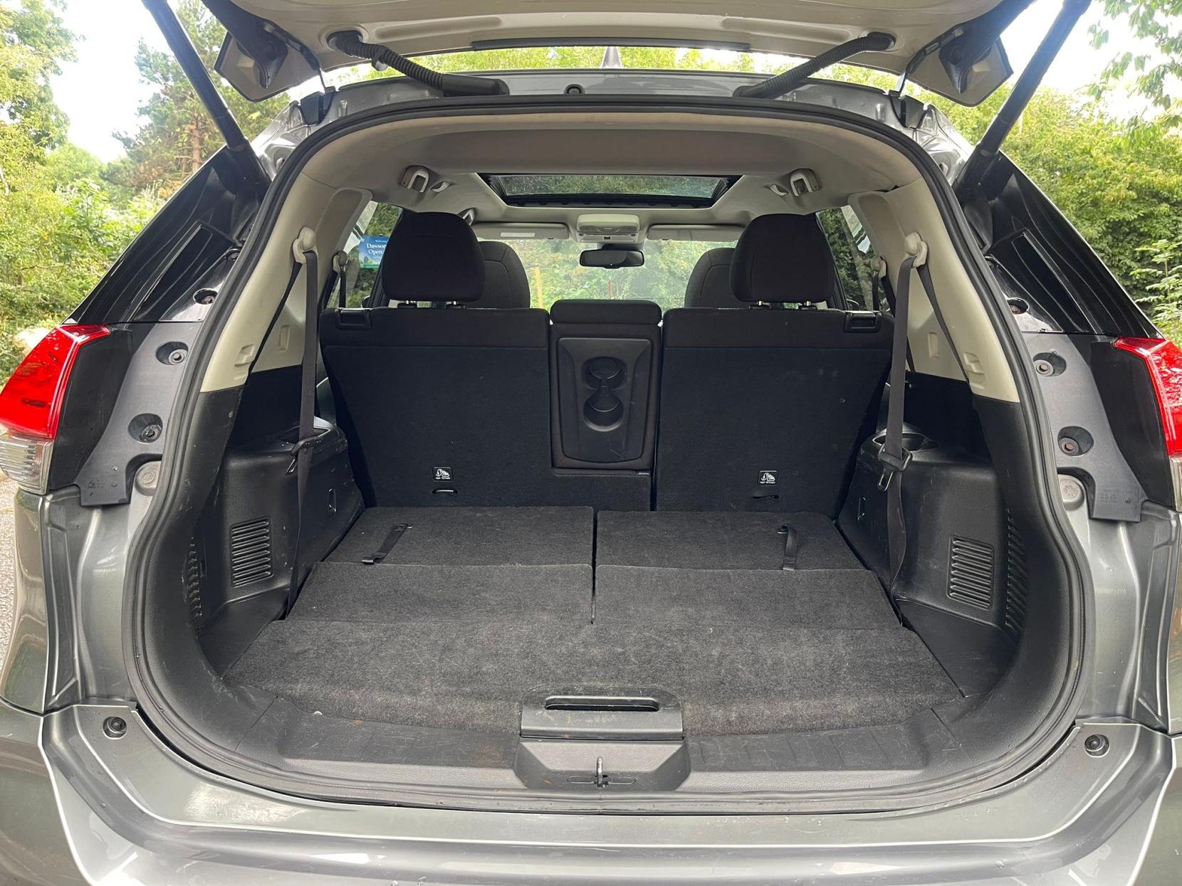 Nissan X-Trail 1.6 dCi N-Connecta SUV 5dr Diesel XTRON Euro 6 (s/s) (130 ps)