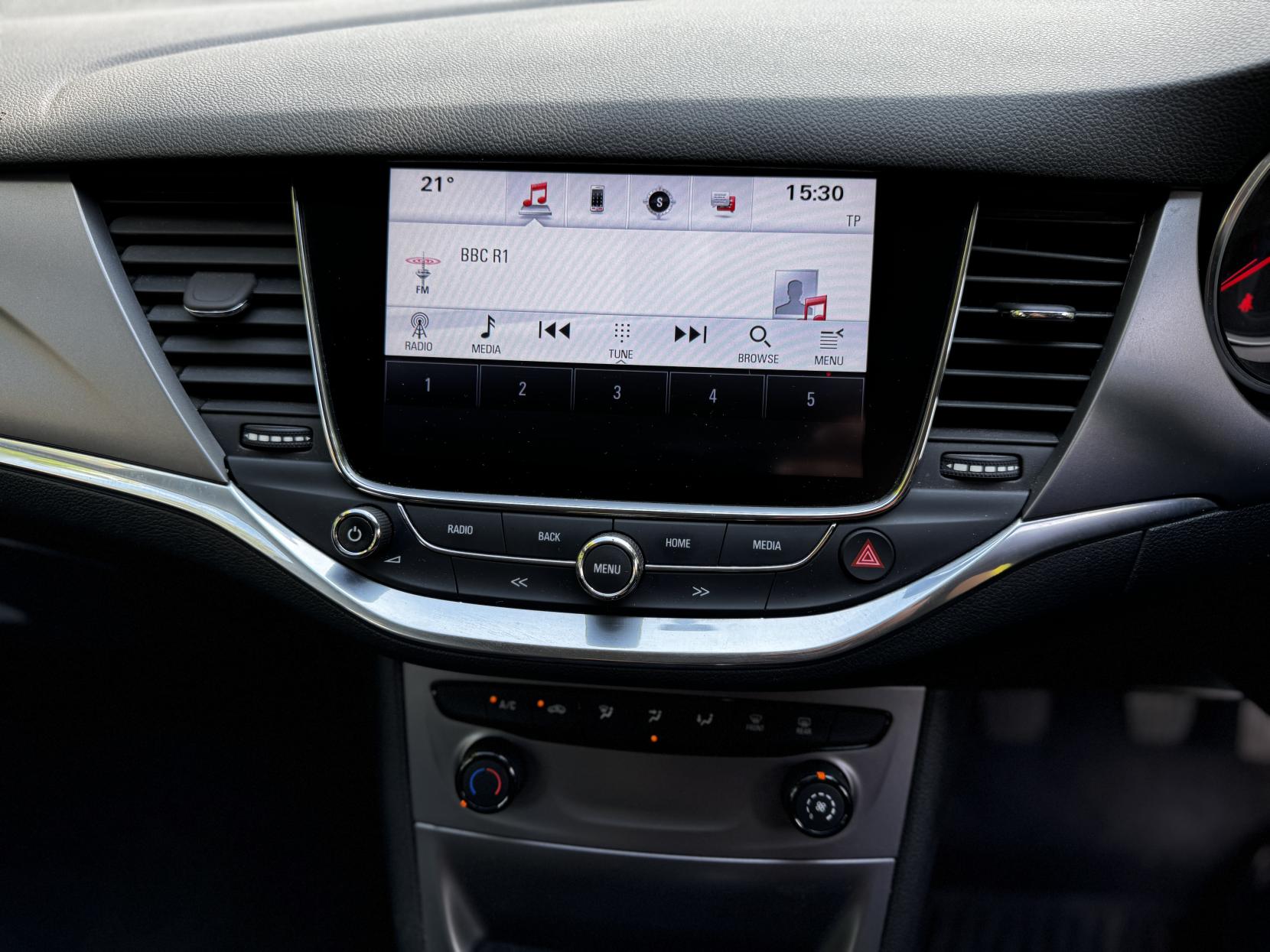 Vauxhall Astra 1.6 CDTi ecoFLEX Tech Line Sports Tourer 5dr Diesel Manual Euro 6 (s/s) (110 ps)