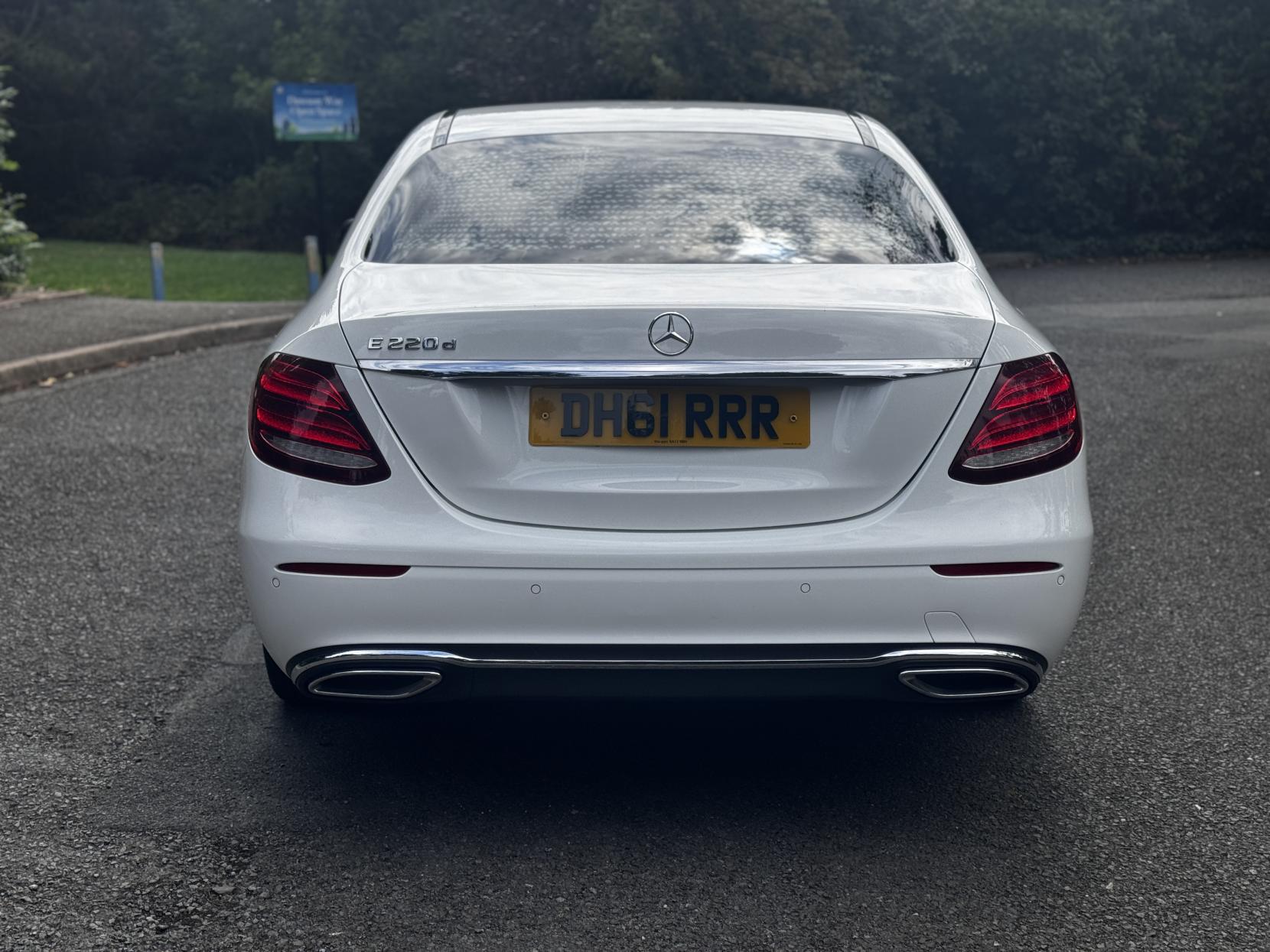 Mercedes-Benz E Class 2.0 E220d SE Saloon 4dr Diesel G-Tronic+ Euro 6 (s/s) (194 ps)