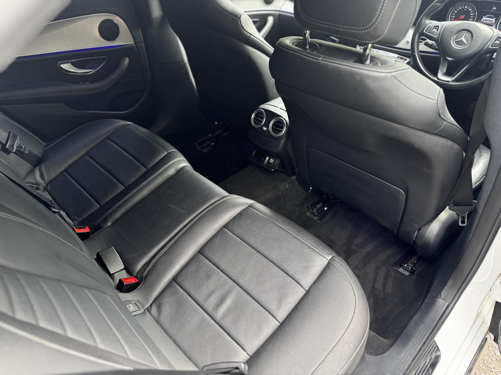 Mercedes-Benz E Class 2.0 E220d SE Saloon 4dr Diesel G-Tronic+ Euro 6 (s/s) (194 ps)