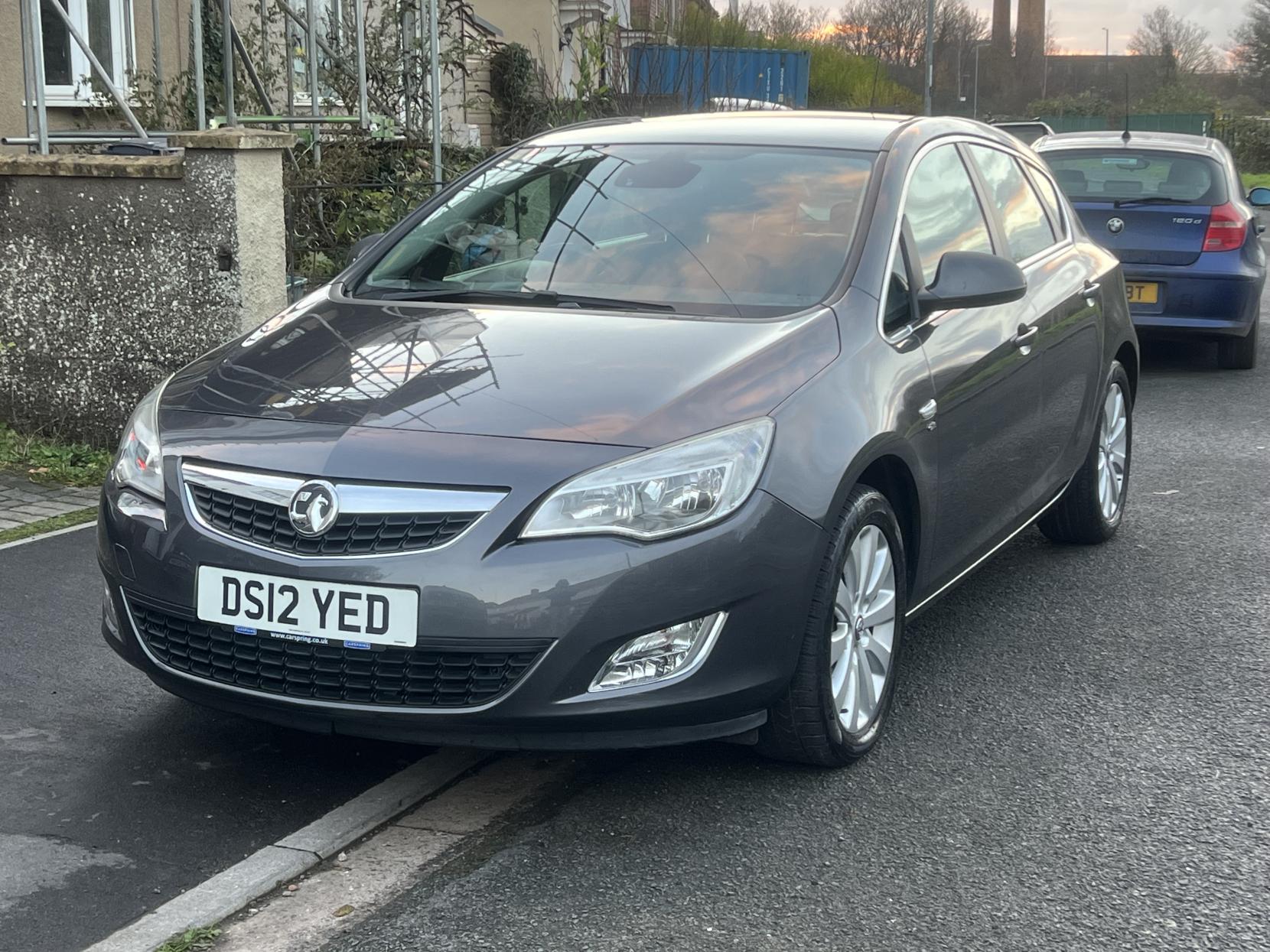 Vauxhall Astra 2.0 CDTi ecoFLEX Elite Hatchback 5dr Diesel Manual Euro 5 (s/s) (165 ps)