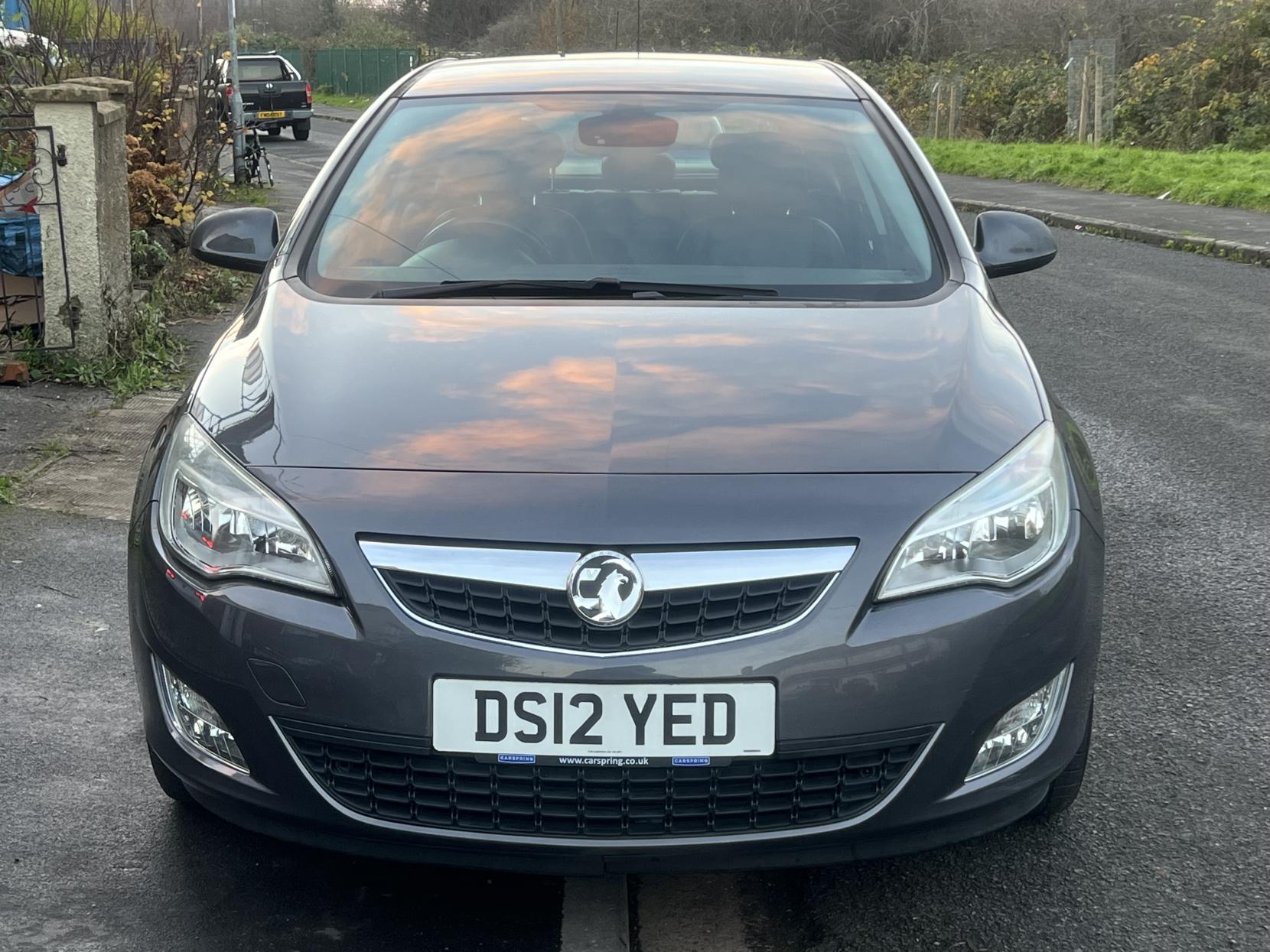 Vauxhall Astra 2.0 CDTi ecoFLEX Elite Hatchback 5dr Diesel Manual Euro 5 (s/s) (165 ps)