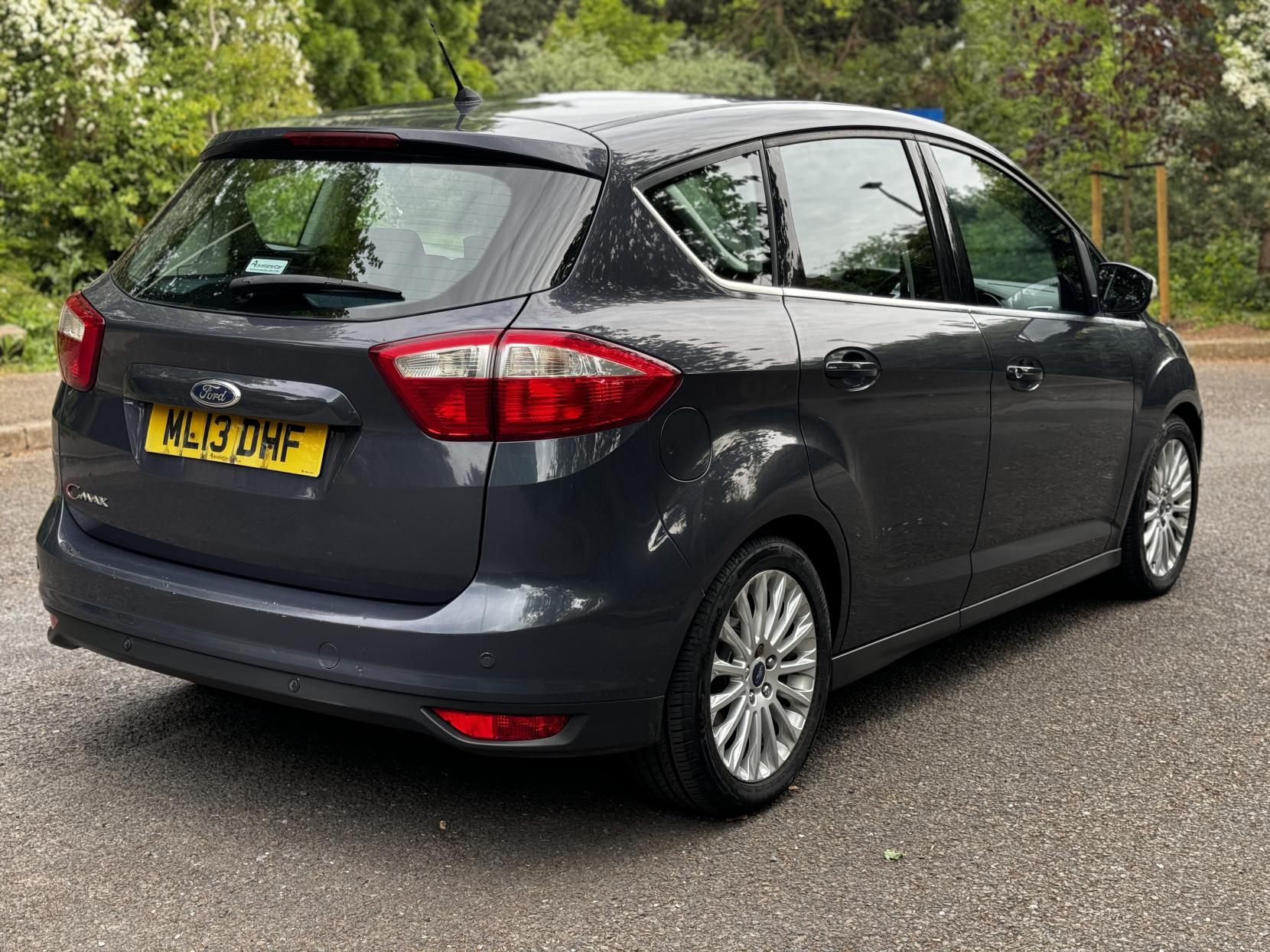 Ford C-Max 2.0 TDCi Titanium MPV 5dr Diesel Powershift Euro 5 (140 ps)