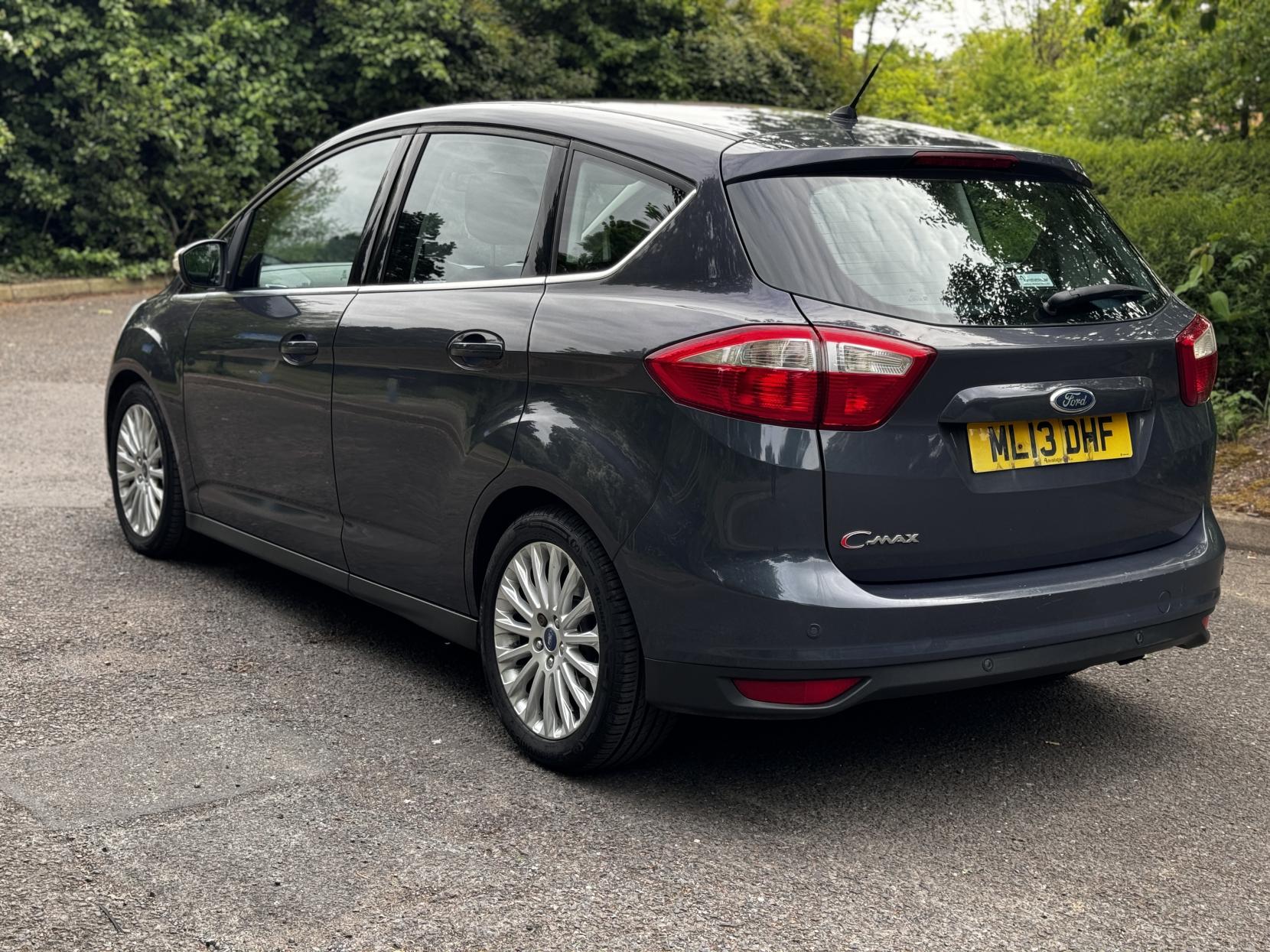 Ford C-Max 2.0 TDCi Titanium MPV 5dr Diesel Powershift Euro 5 (140 ps)