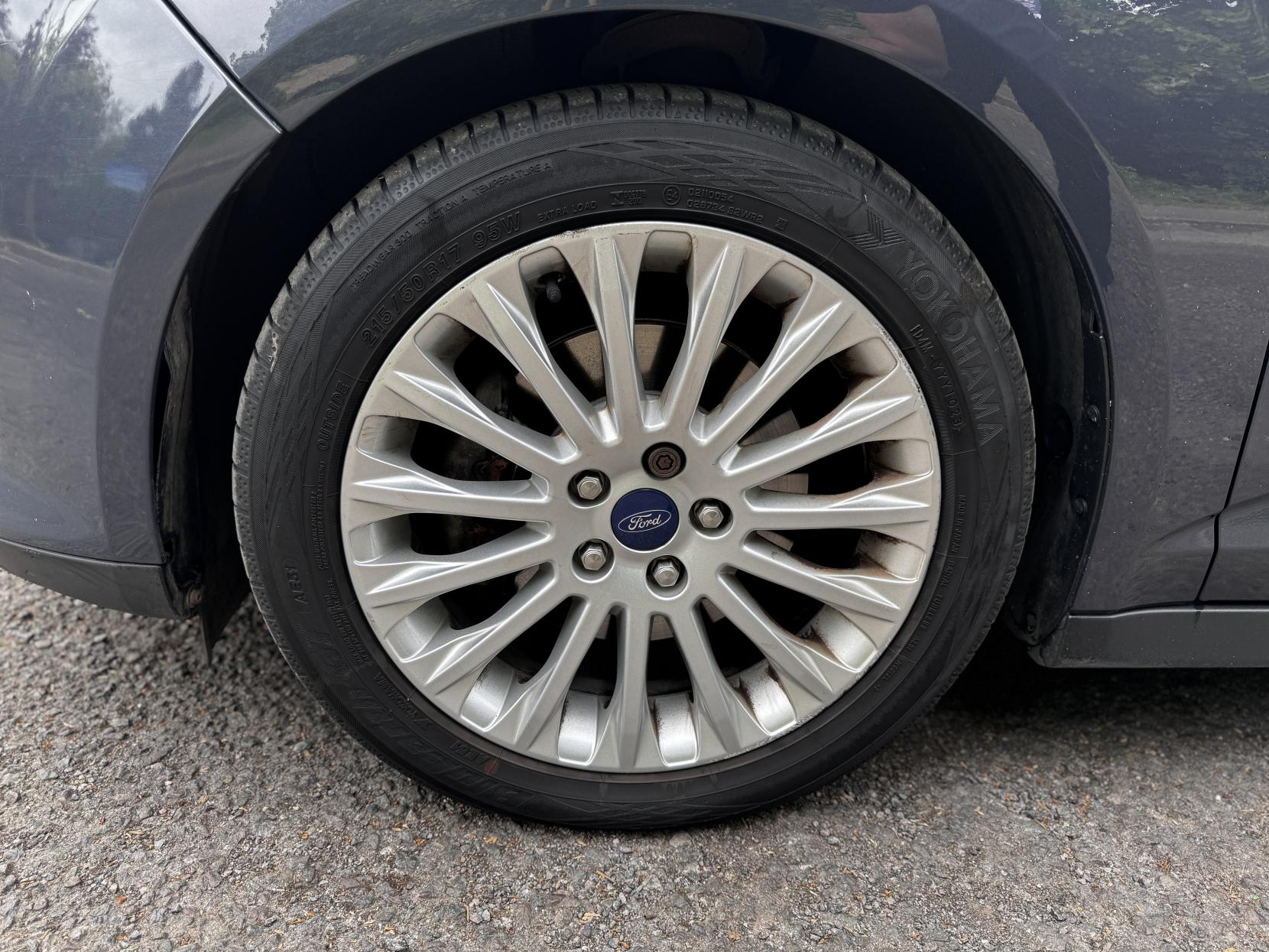 Ford C-Max 2.0 TDCi Titanium MPV 5dr Diesel Powershift Euro 5 (140 ps)