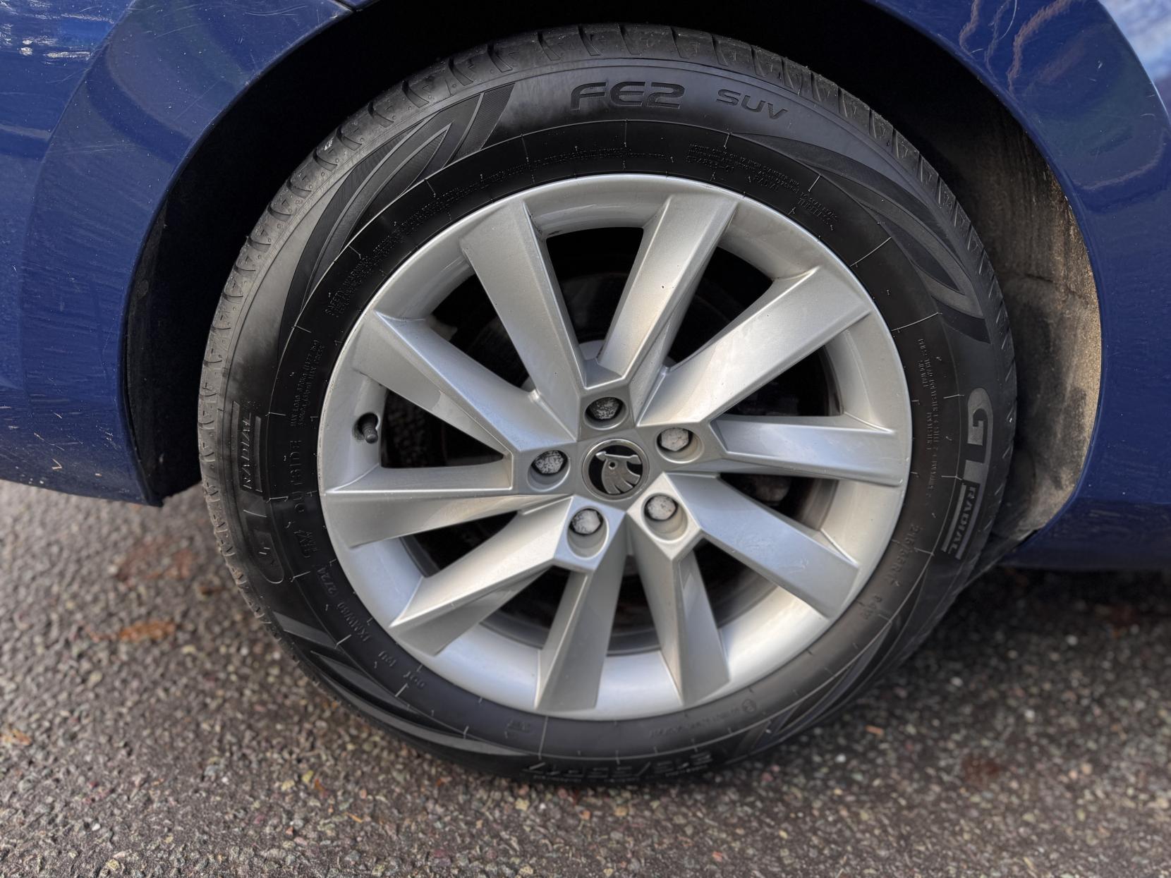 Skoda Superb 2.0 TDI SE Technology Estate 5dr Diesel Manual Euro 6 (s/s) (150 ps)