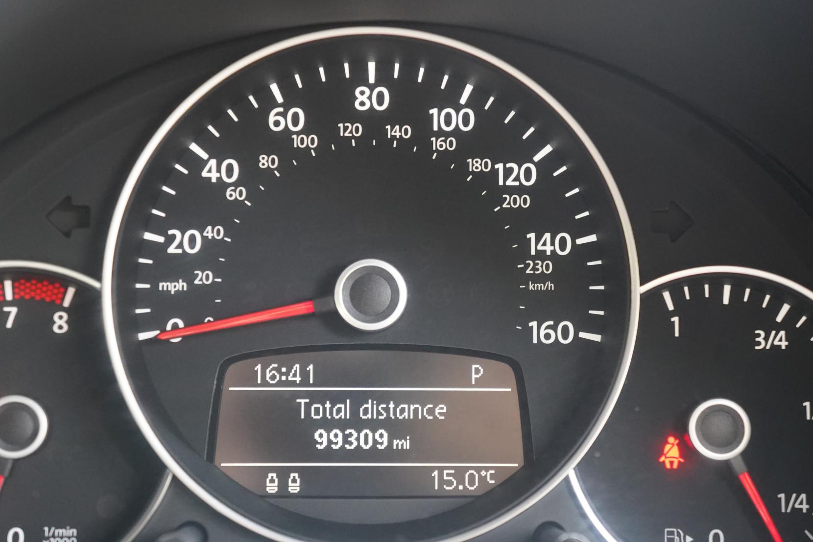 Volkswagen Beetle 1.2 TSI Design Hatchback 3dr Petrol DSG Euro 5 (105 ps)