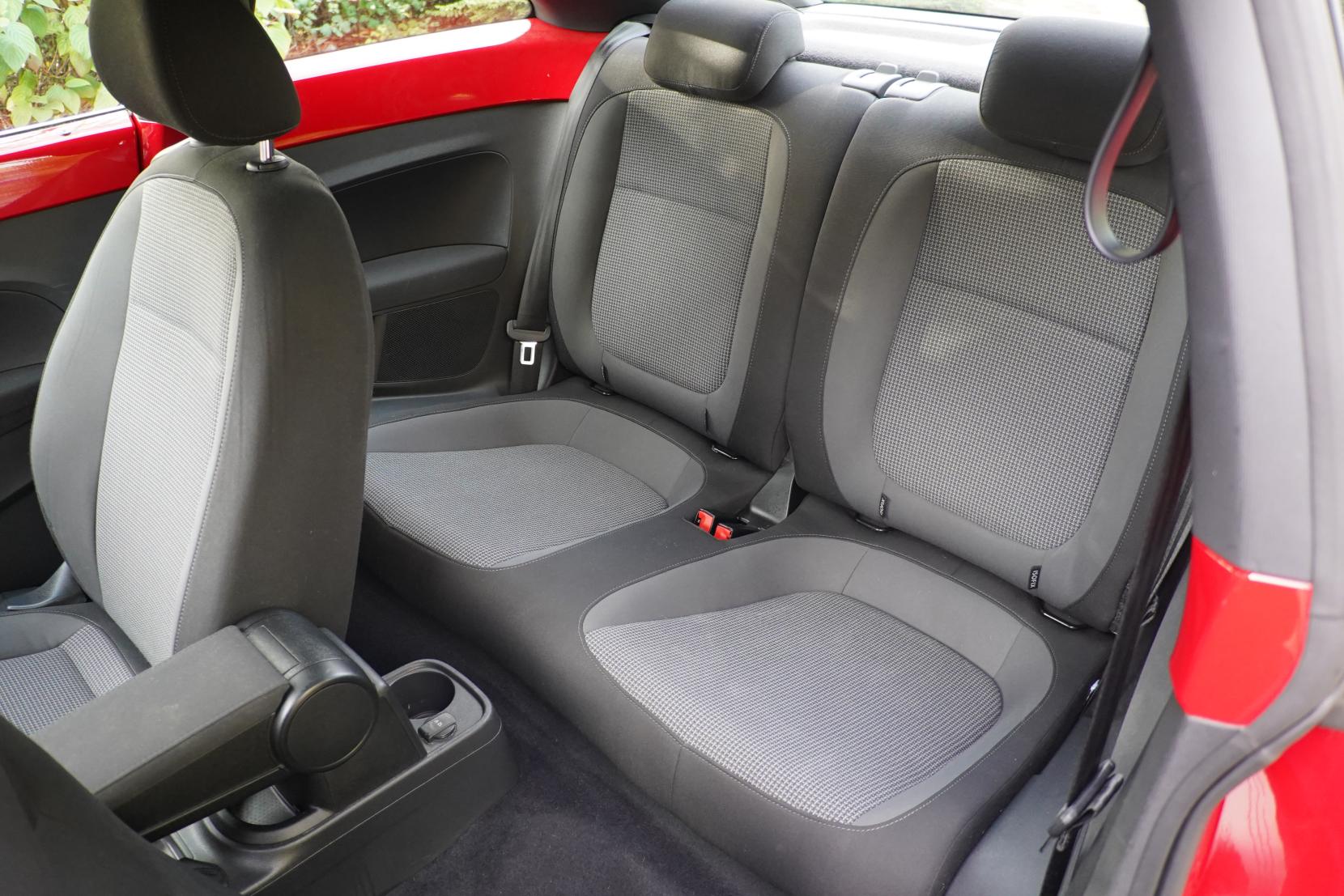 Volkswagen Beetle 1.2 TSI Design Hatchback 3dr Petrol DSG Euro 5 (105 ps)