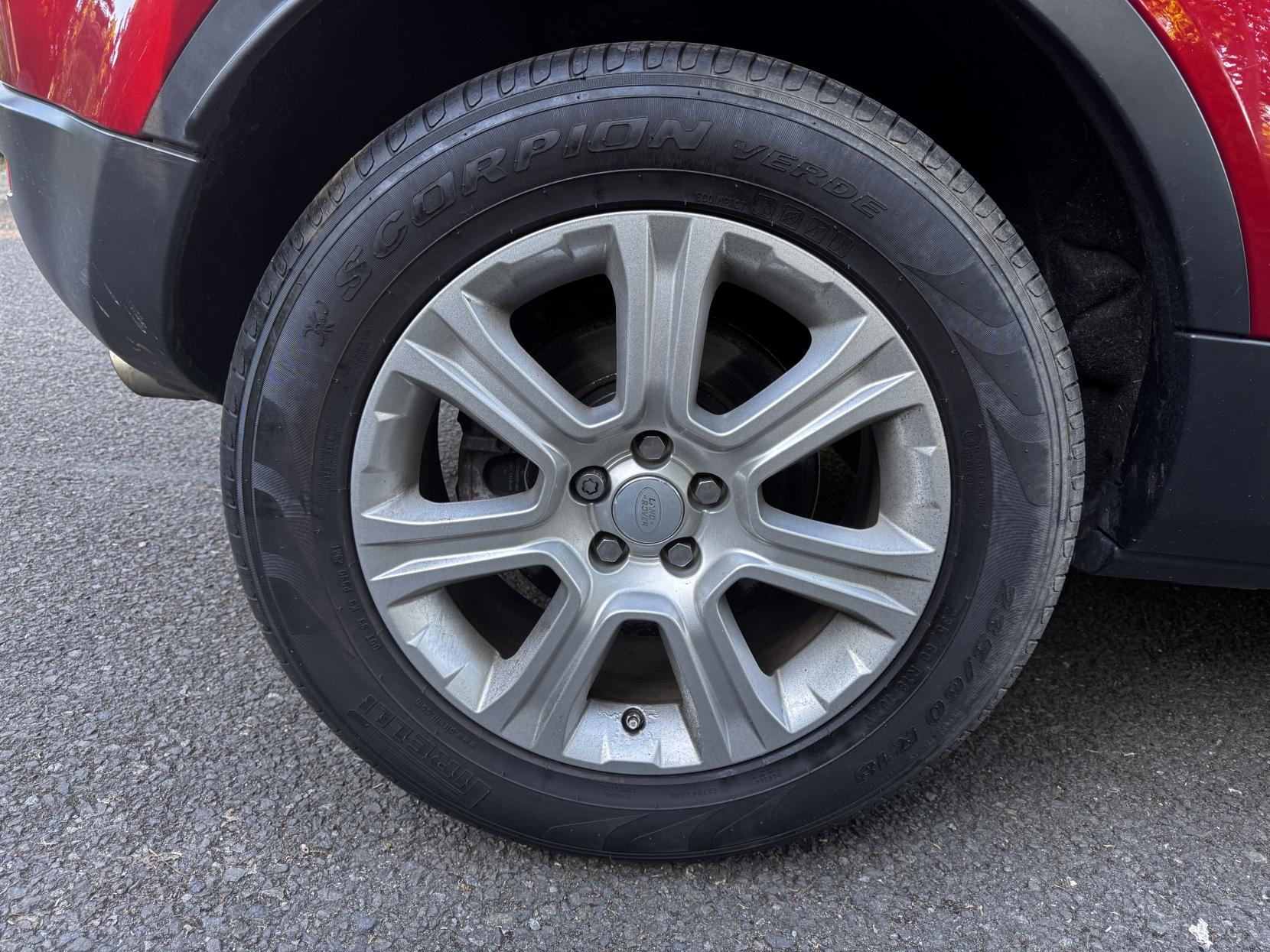 Land Rover Range Rover Evoque 2.0 TD4 SE Tech SUV 5dr Diesel Manual 4WD Euro 6 (s/s) (180 ps)