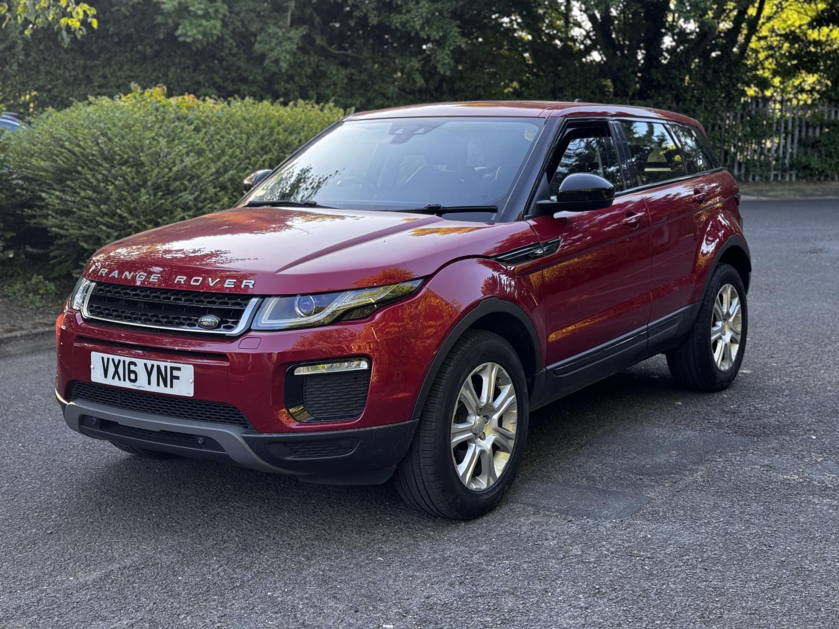 Land Rover Range Rover Evoque 2.0 TD4 SE Tech SUV 5dr Diesel Manual 4WD Euro 6 (s/s) (180 ps)
