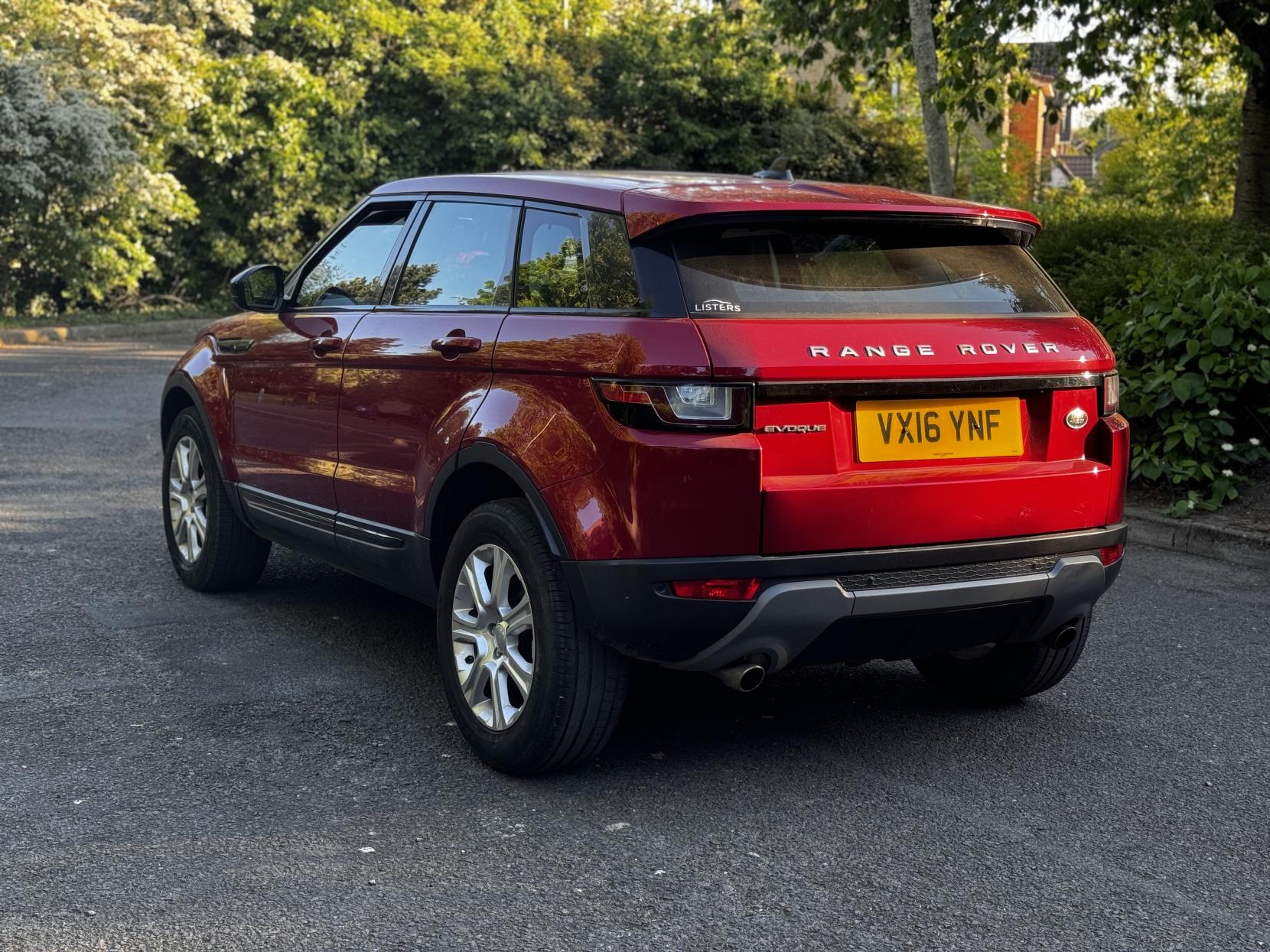 Land Rover Range Rover Evoque 2.0 TD4 SE Tech SUV 5dr Diesel Manual 4WD Euro 6 (s/s) (180 ps)
