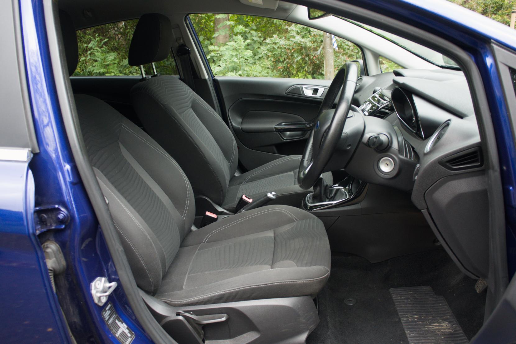 Ford Fiesta 1.0T EcoBoost Titanium Hatchback 5dr Petrol Manual Euro 5 (s/s) (100 ps)